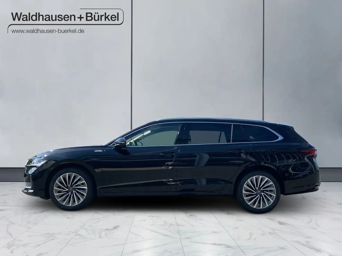 Skoda Superb Combi 2.0 TDI L&K Klima Navi Rückfahrkamera Noir - 2