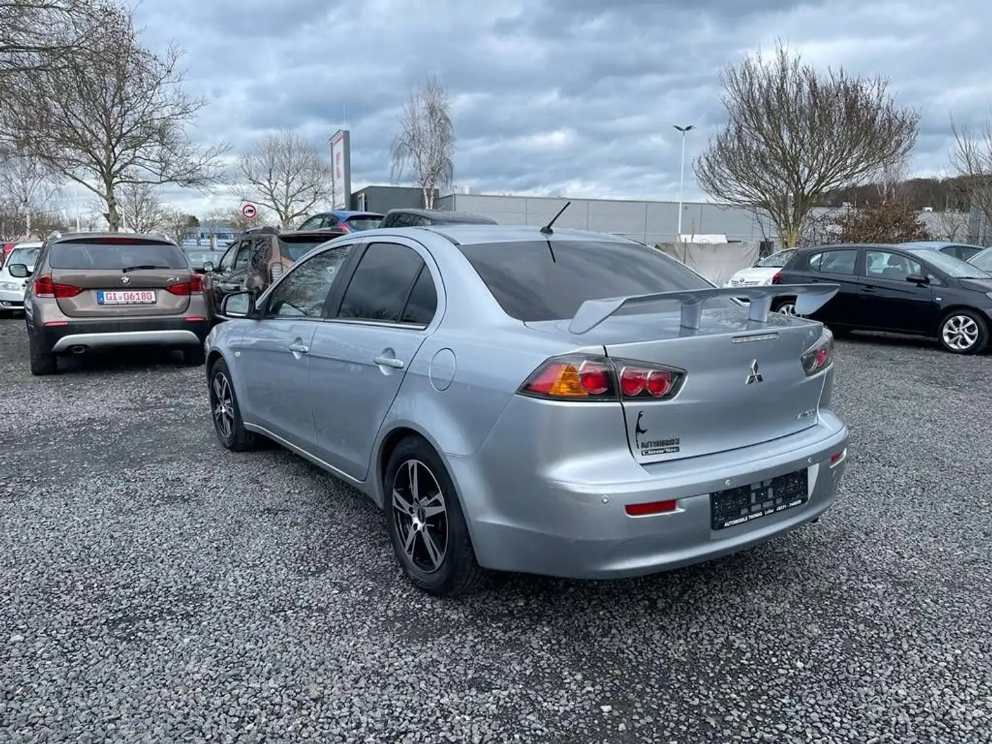 Mitsubishi Lancer Lim. XTRA TÜV UND AU NEU Silber - 1