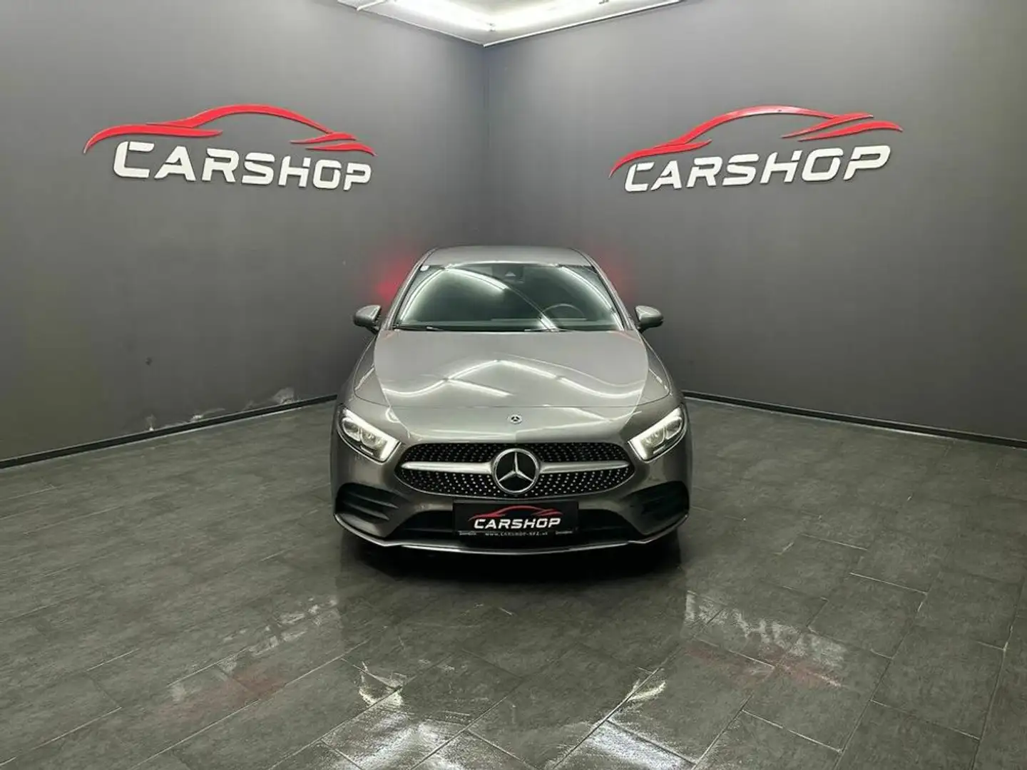 Mercedes-Benz A 180 d Amg-Line Gris - 1
