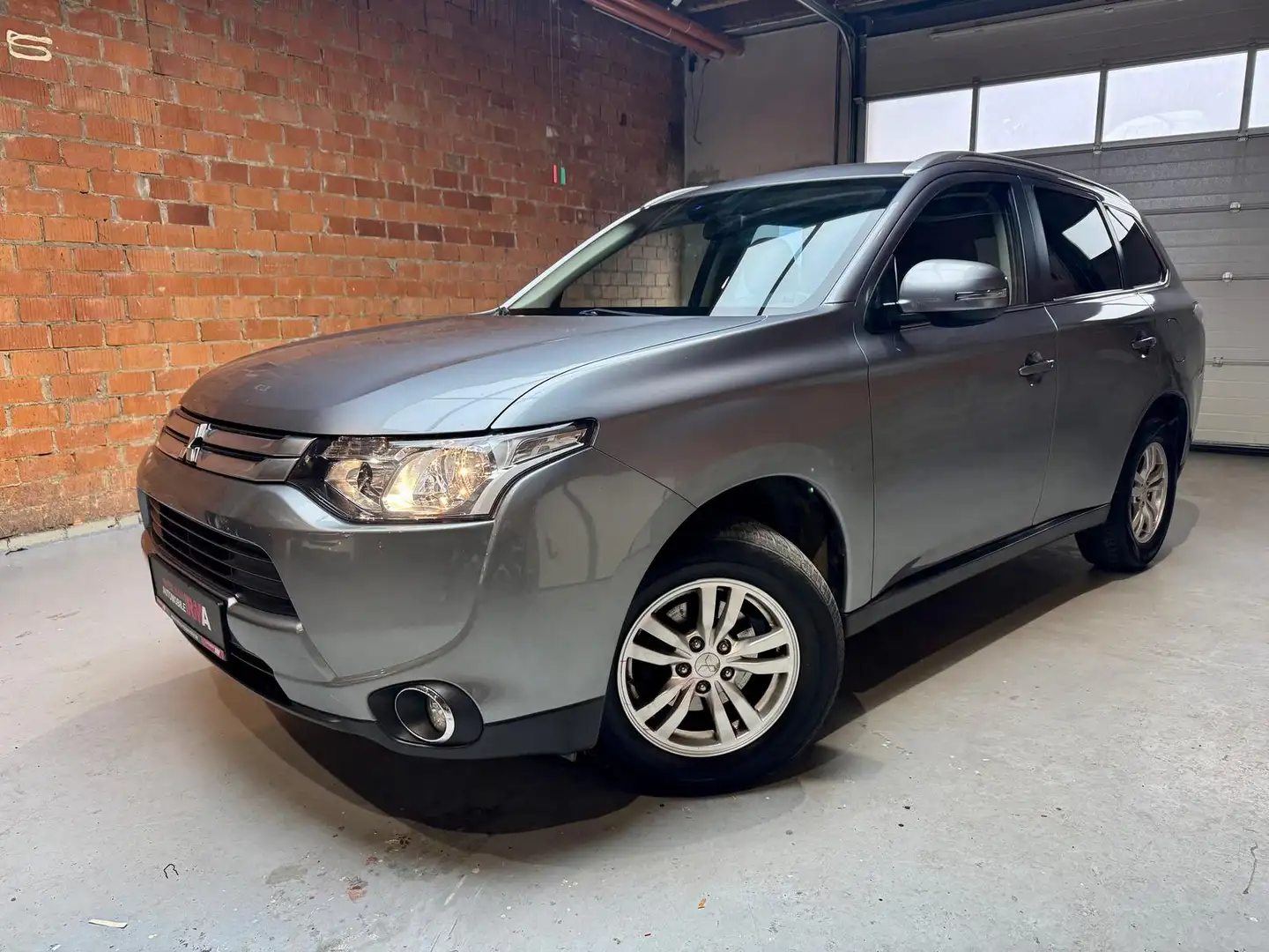 Mitsubishi Outlander ClearTec Invite +KAMERA+NAVI+7-SITZER Argent - 1