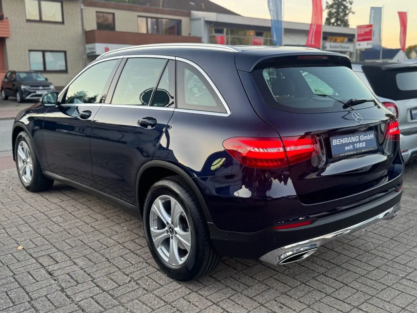 Mercedes-Benz GLC 250 GLC250 4MATIC*KAMERA*PANO*LED*1.HAND* Blau - 2