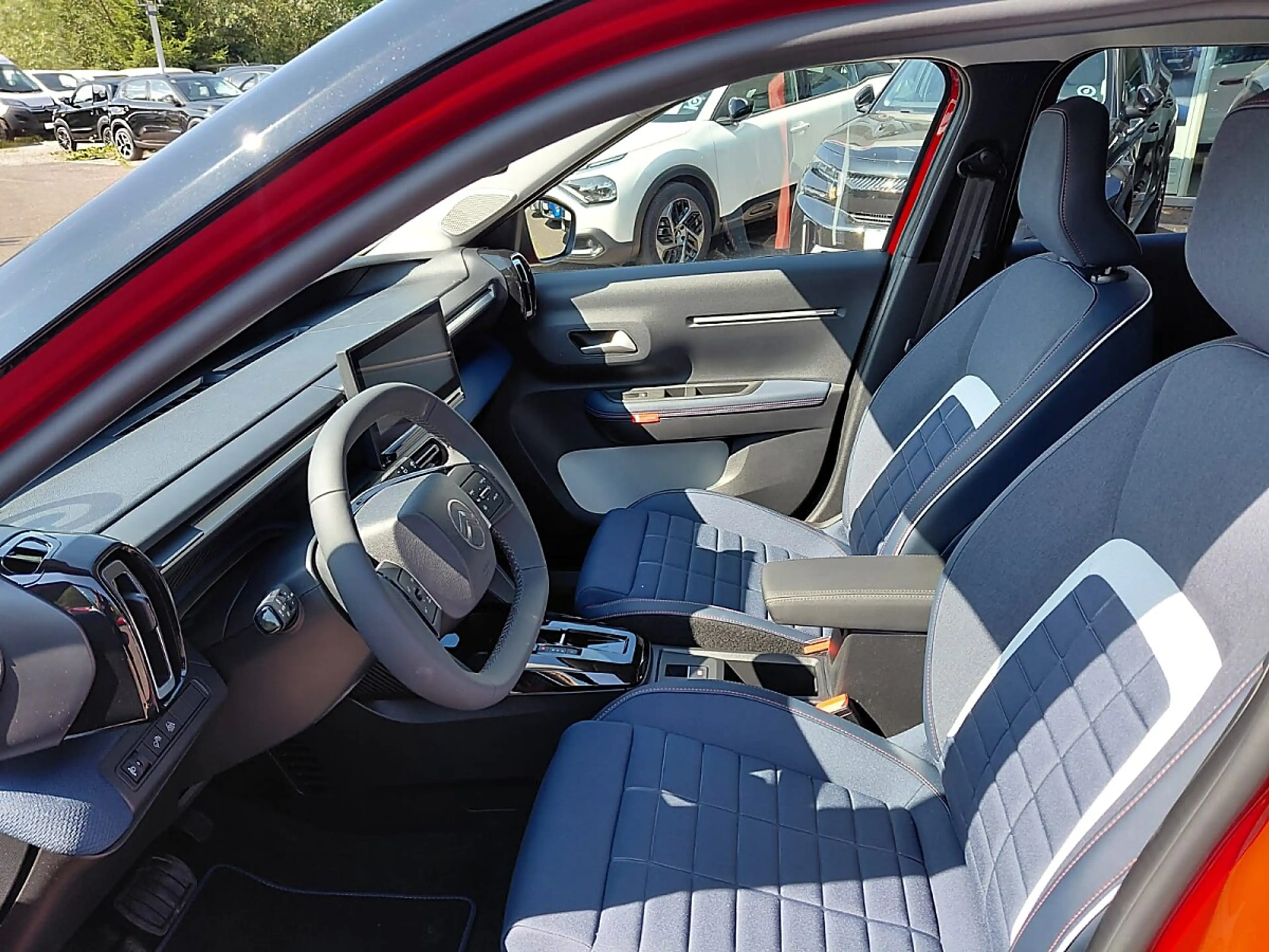 Citroen C3 e-C3 113 Standard Range 44kWh Collection LAGER-... — photo 3