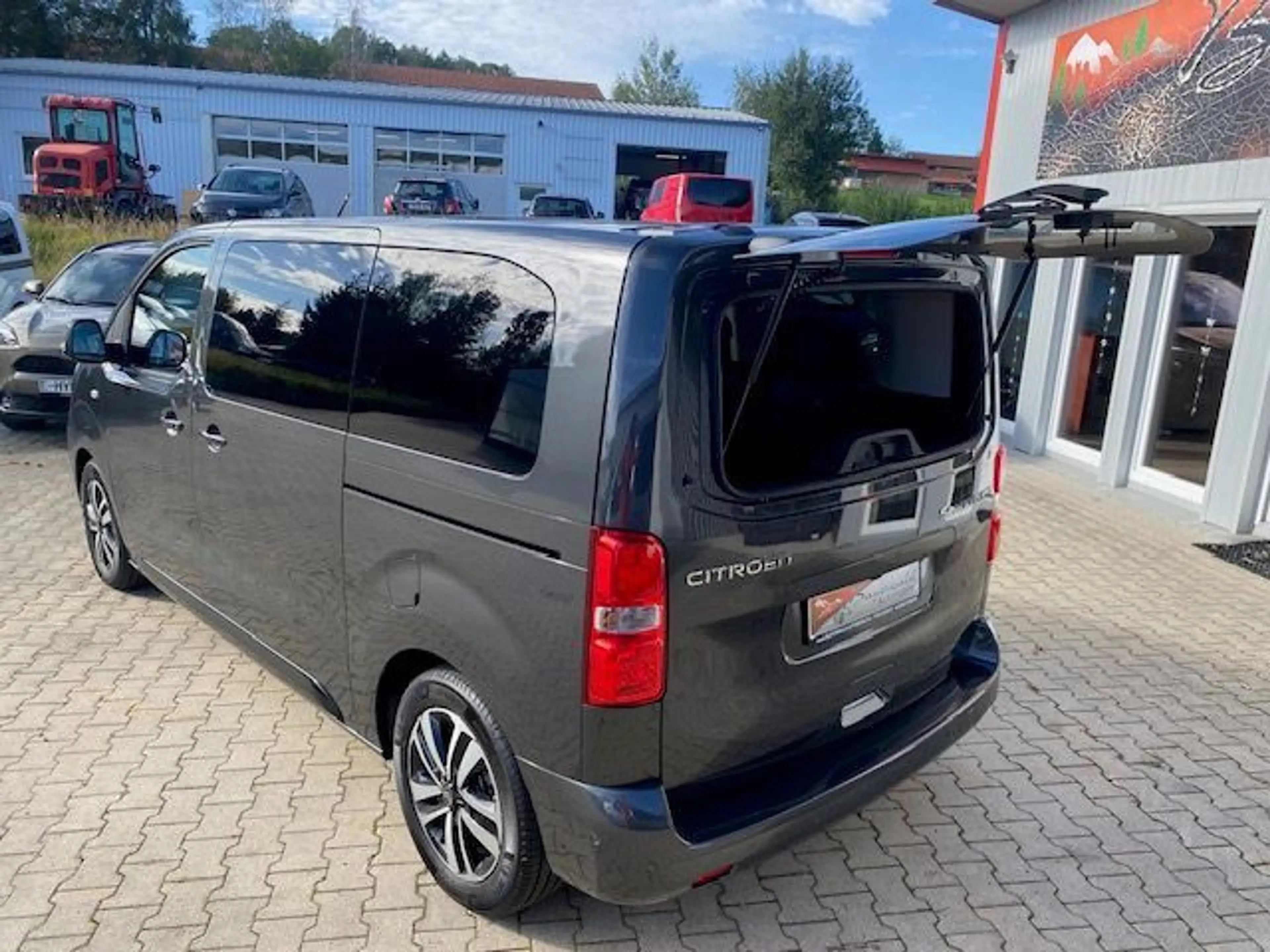 Citroen Spacetourer Max M 6-Sitze Navi Leder SHZ Kamera — photo 15