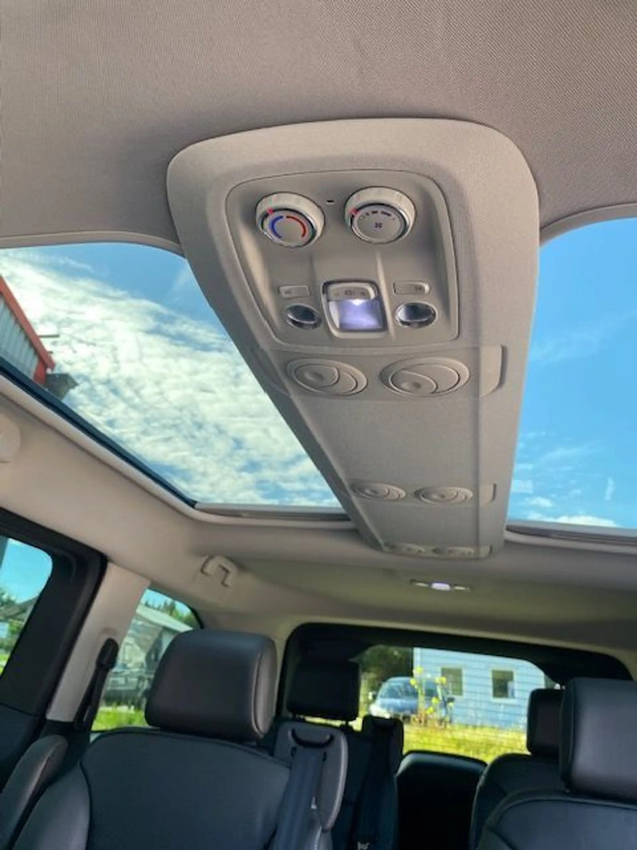 Citroen Spacetourer Max M 6-Sitze Navi Leder SHZ Kamera — photo 13