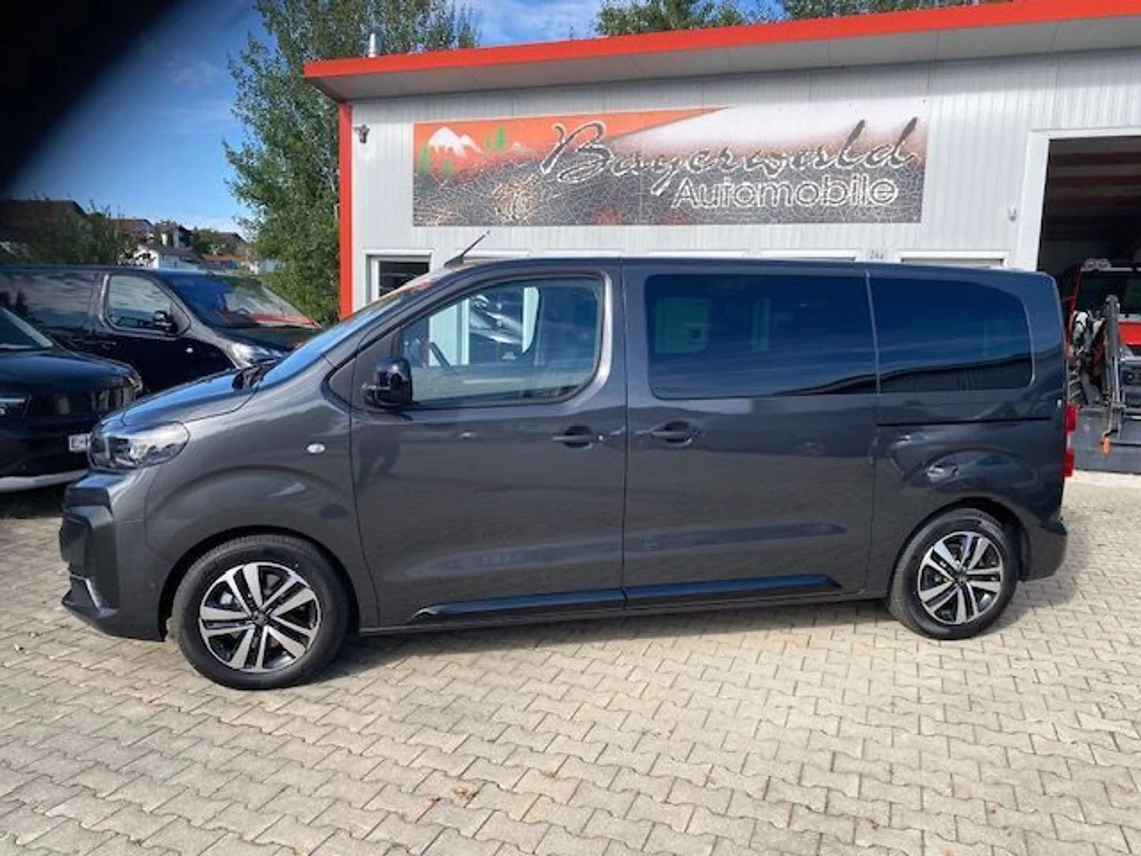 Citroen Spacetourer Max M 6-Sitze Navi Leder SHZ Kamera — photo 12