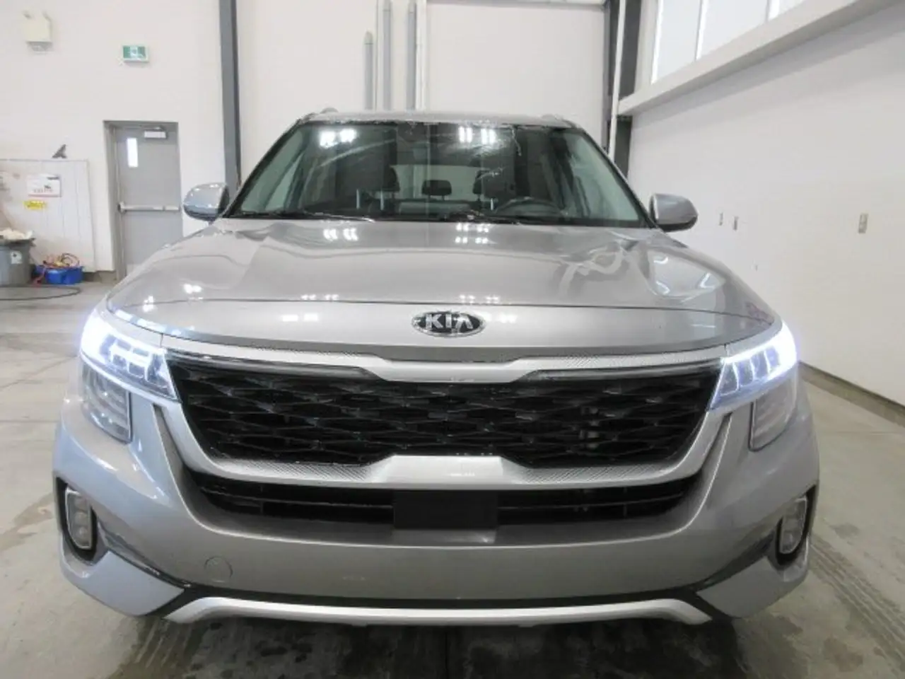 Kia Seltos снимка Kia Seltos