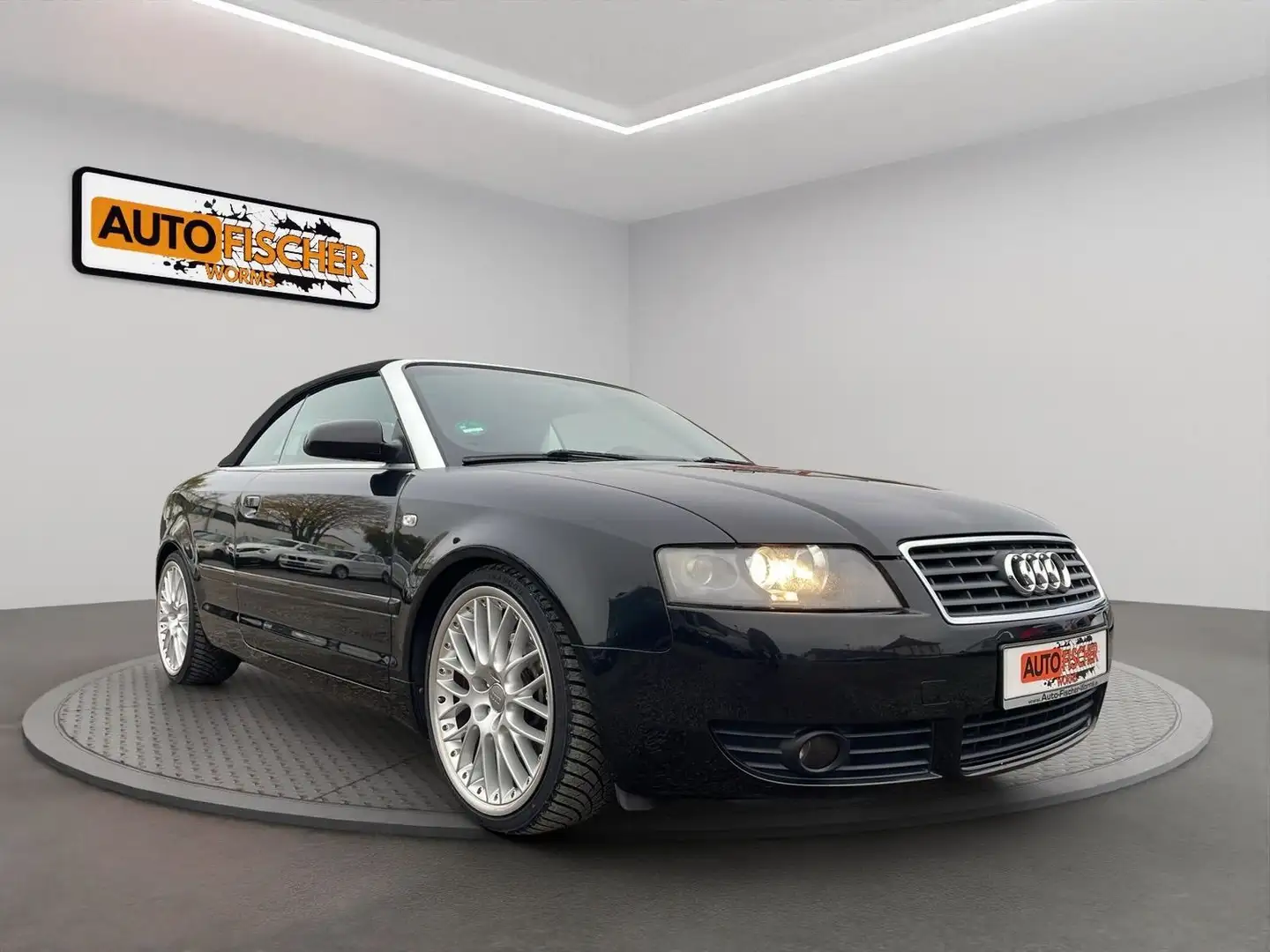Audi A4 1.8 T  Leder  19 Zoll Schwarz - 1