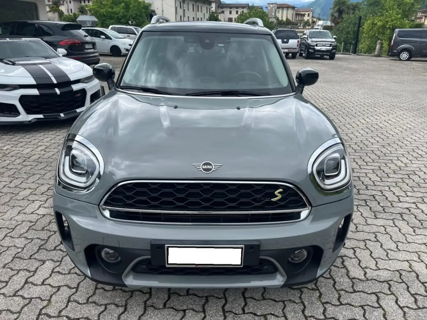 MINI Cooper Countryman 1.5 Hype ALL4 Automatica Gris - 2