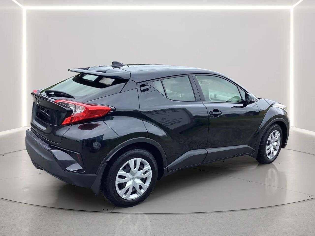 2021 Toyota C-Hr Le