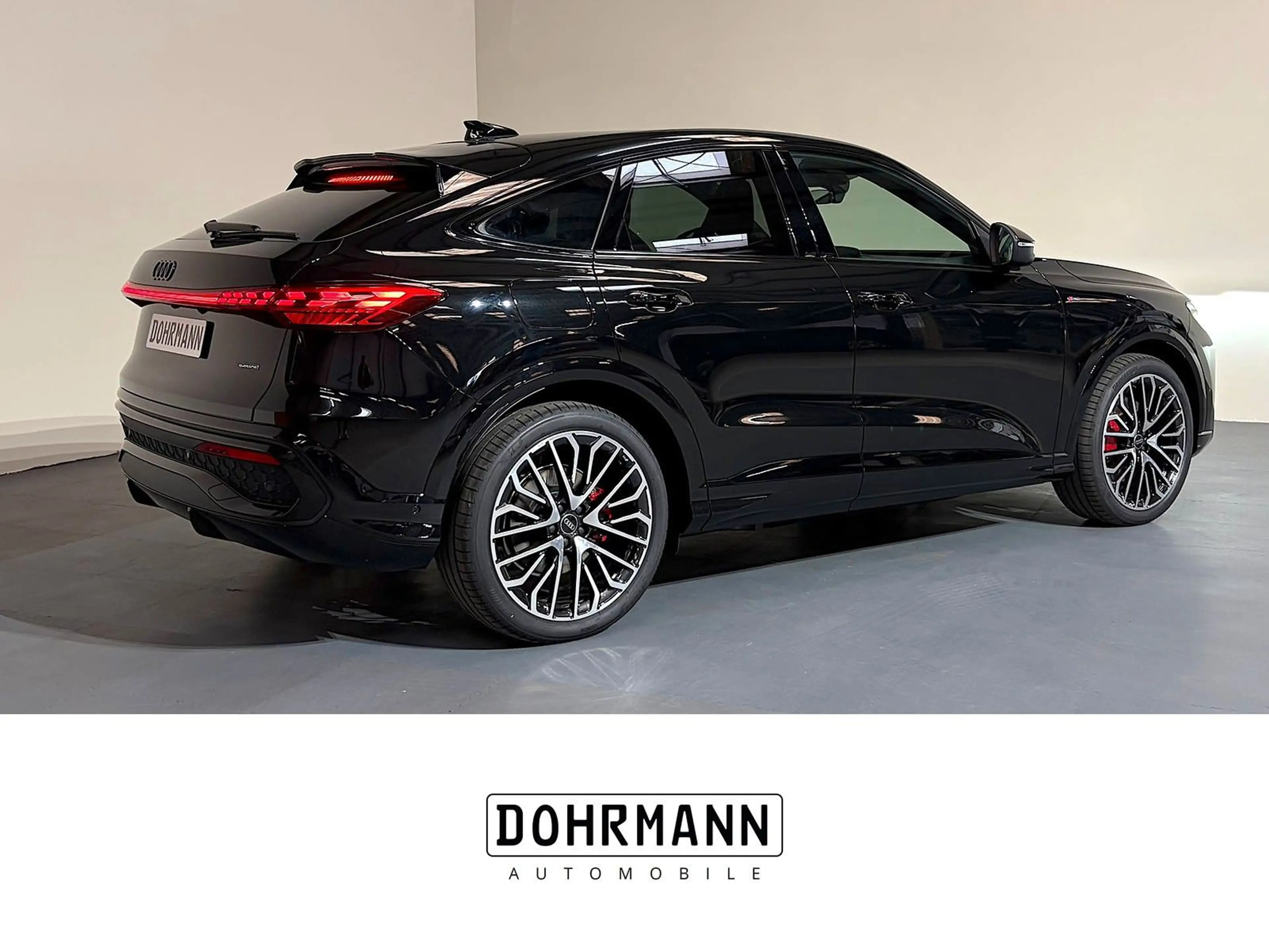 Audi Q5 Sportback Luftfeder*AHK*TechPlus*Edition*S — photo 5