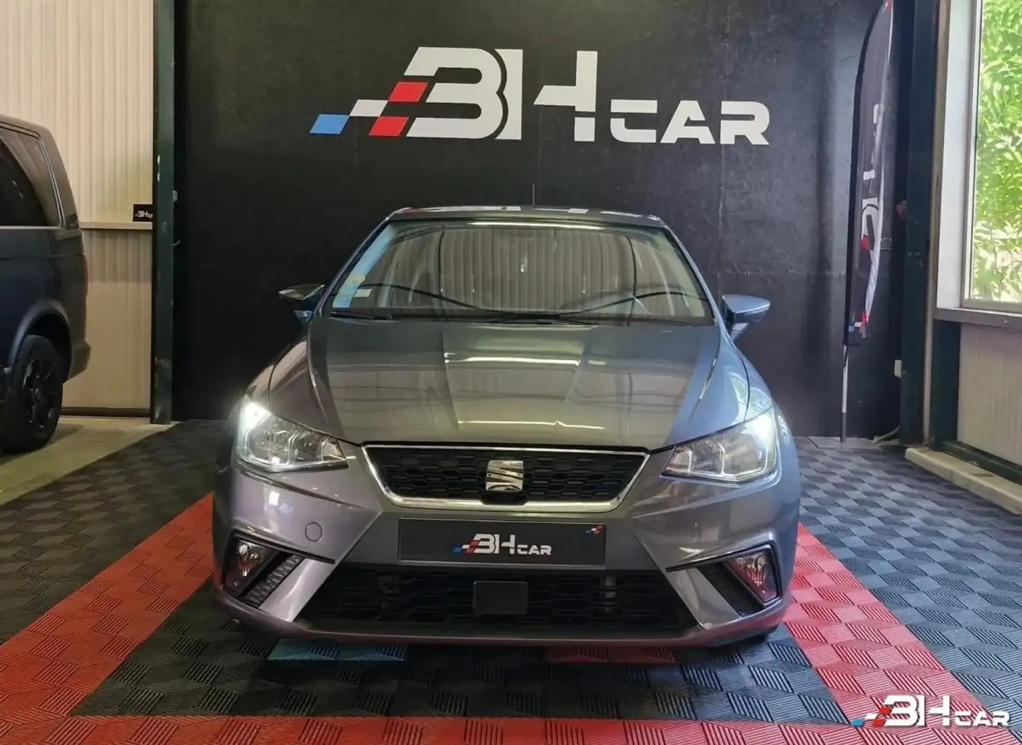 SEAT Ibiza 1.6 TDI 95 STYLE START-STOP Gris - 2