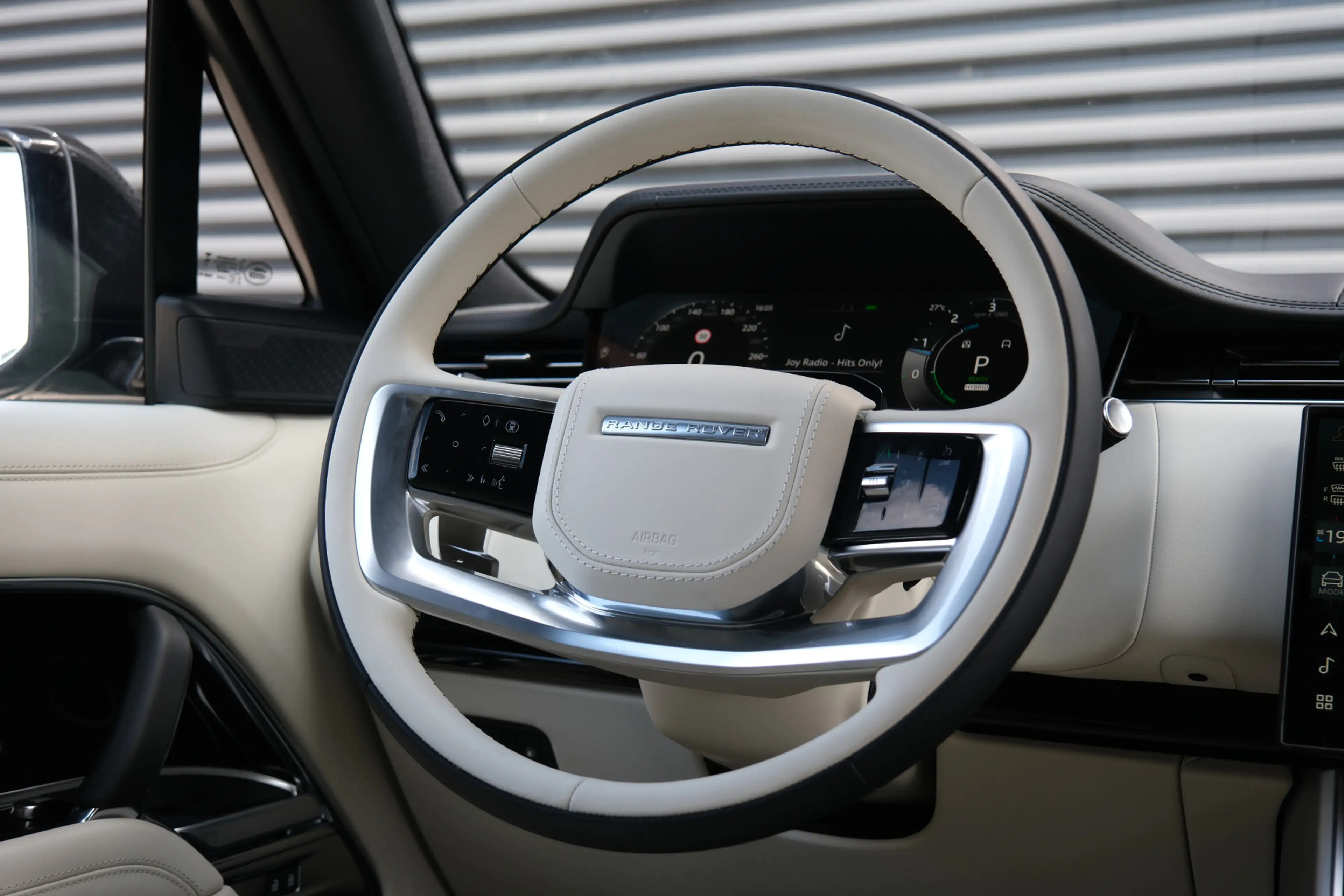 Land Rover Range Rover P550e Autobiography | NP € 198.631,-| Elektrische — photo 29