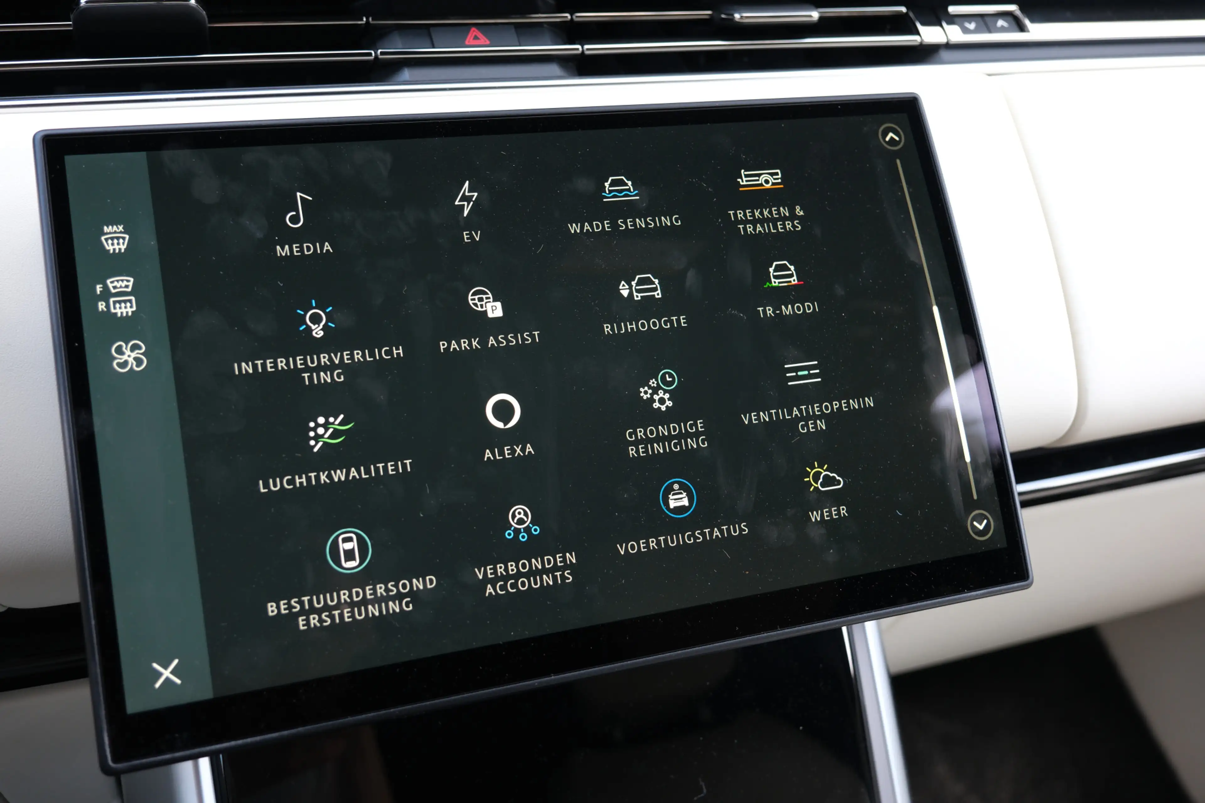 Land Rover Range Rover P550e Autobiography | NP € 198.631,-| Elektrische — photo 40