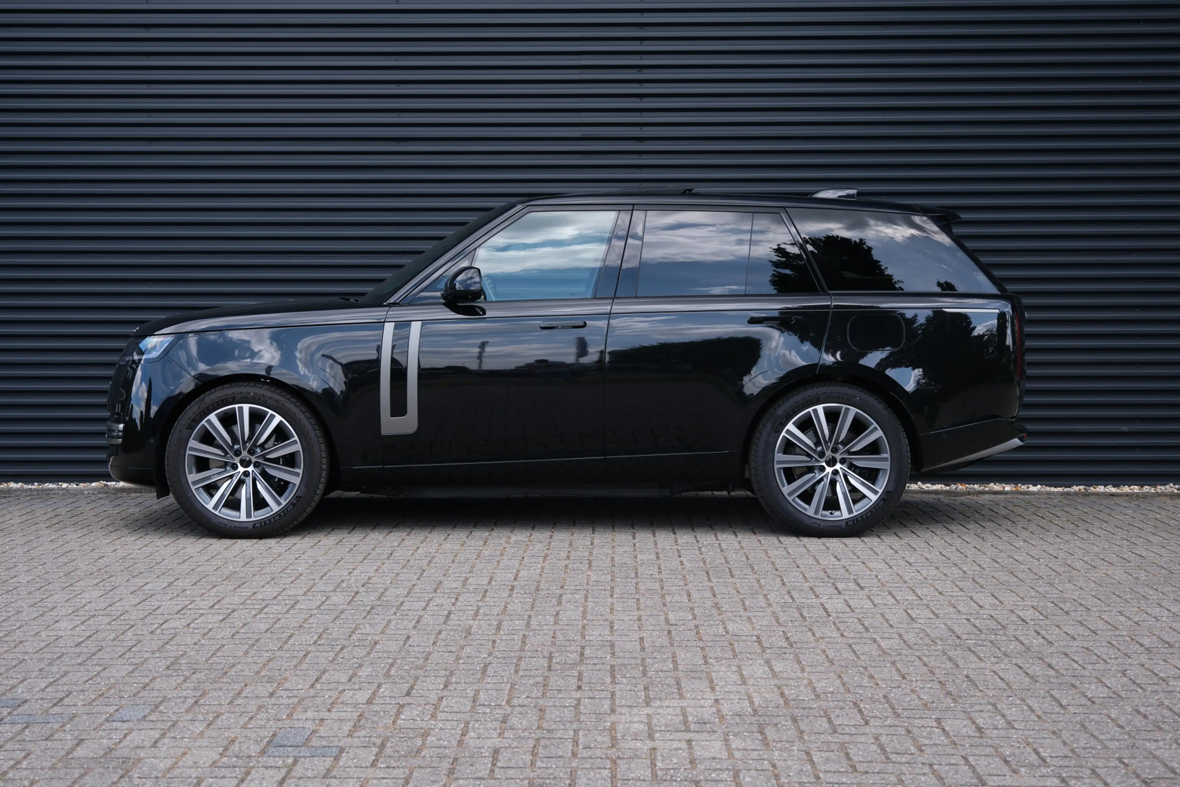 Land Rover Range Rover P550e Autobiography | NP € 198.631,-| Elektrische — photo 2