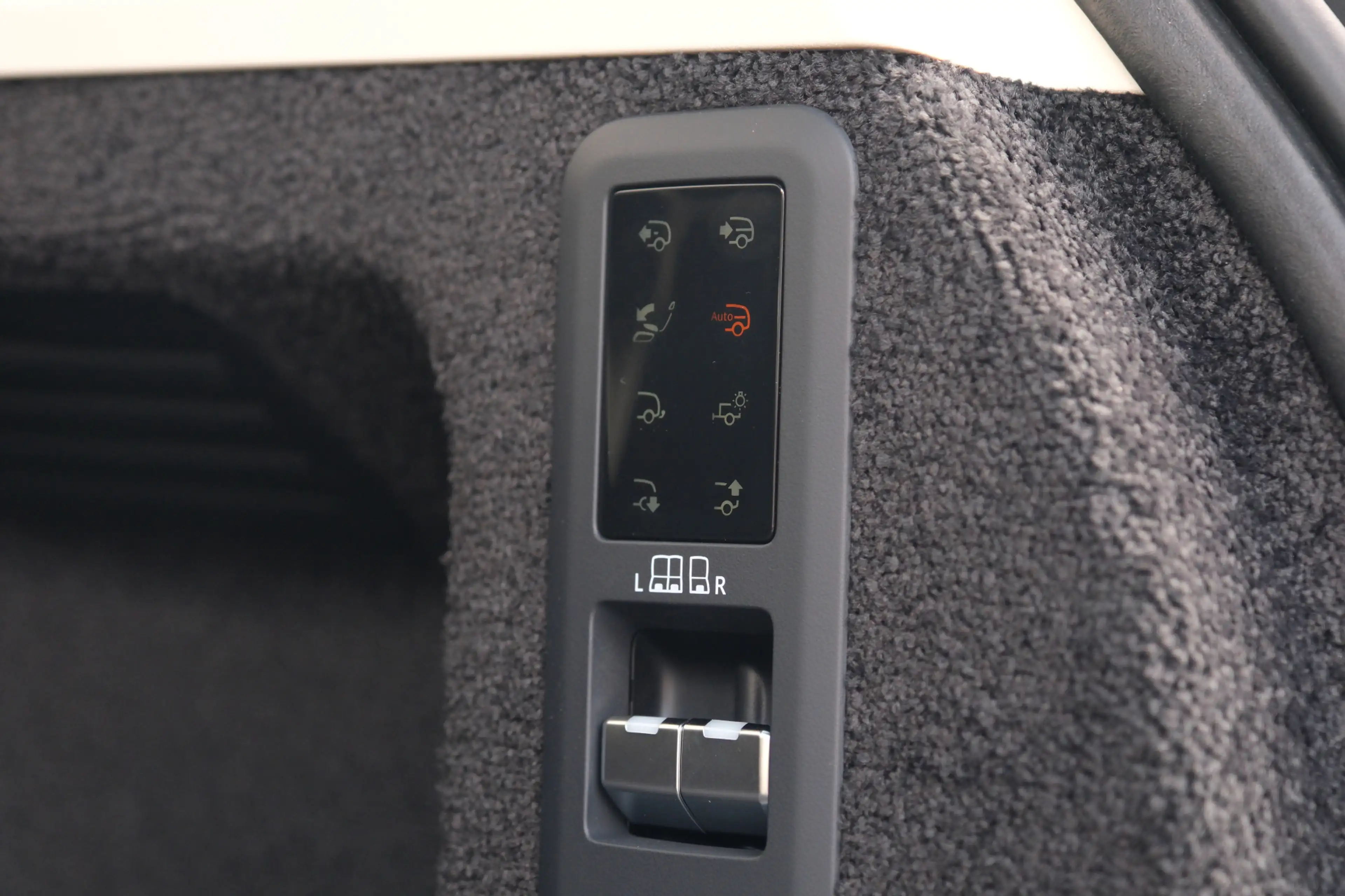 Land Rover Range Rover P550e Autobiography | NP € 198.631,-| Elektrische — photo 27