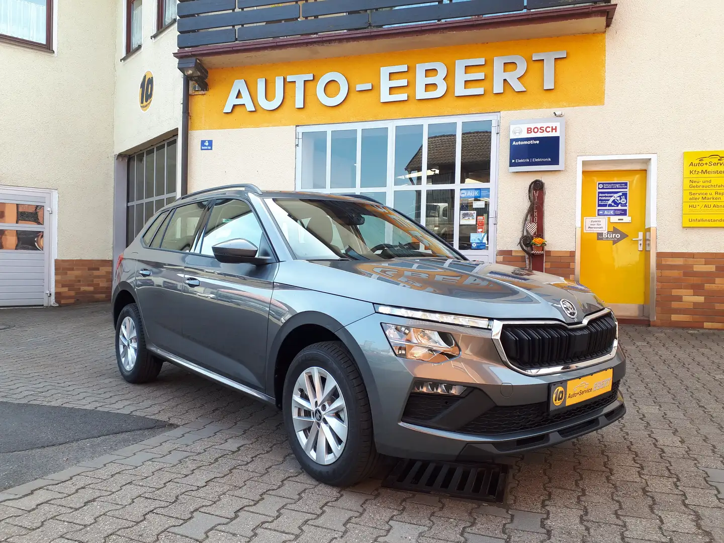 Skoda Kamiq 1.0 TSI 7-Gang-DSG "Drive" Tageszulassung EU Grau - 1