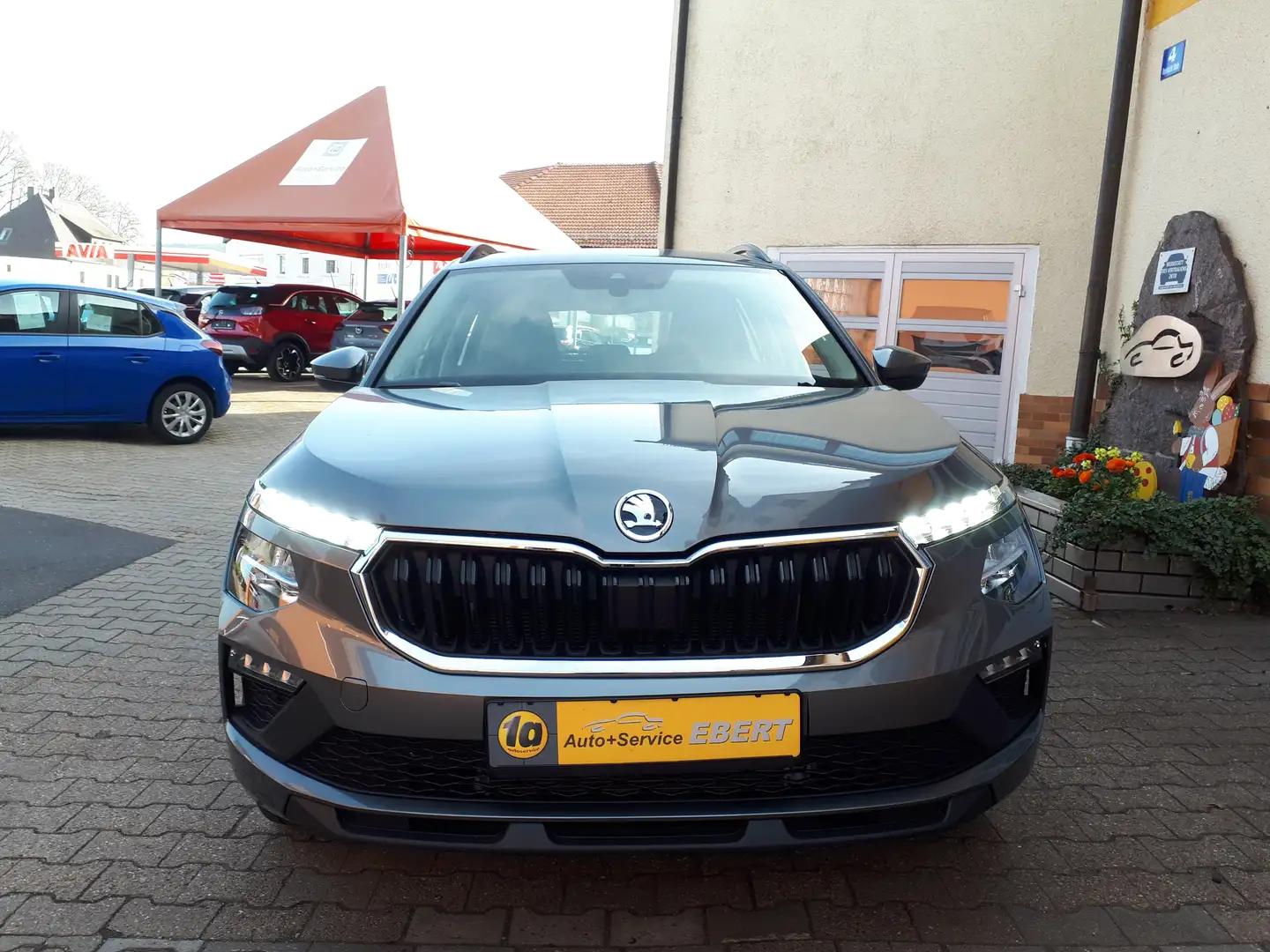 Skoda Kamiq 1.0 TSI 7-Gang-DSG "Drive" Tageszulassung EU Grau - 2