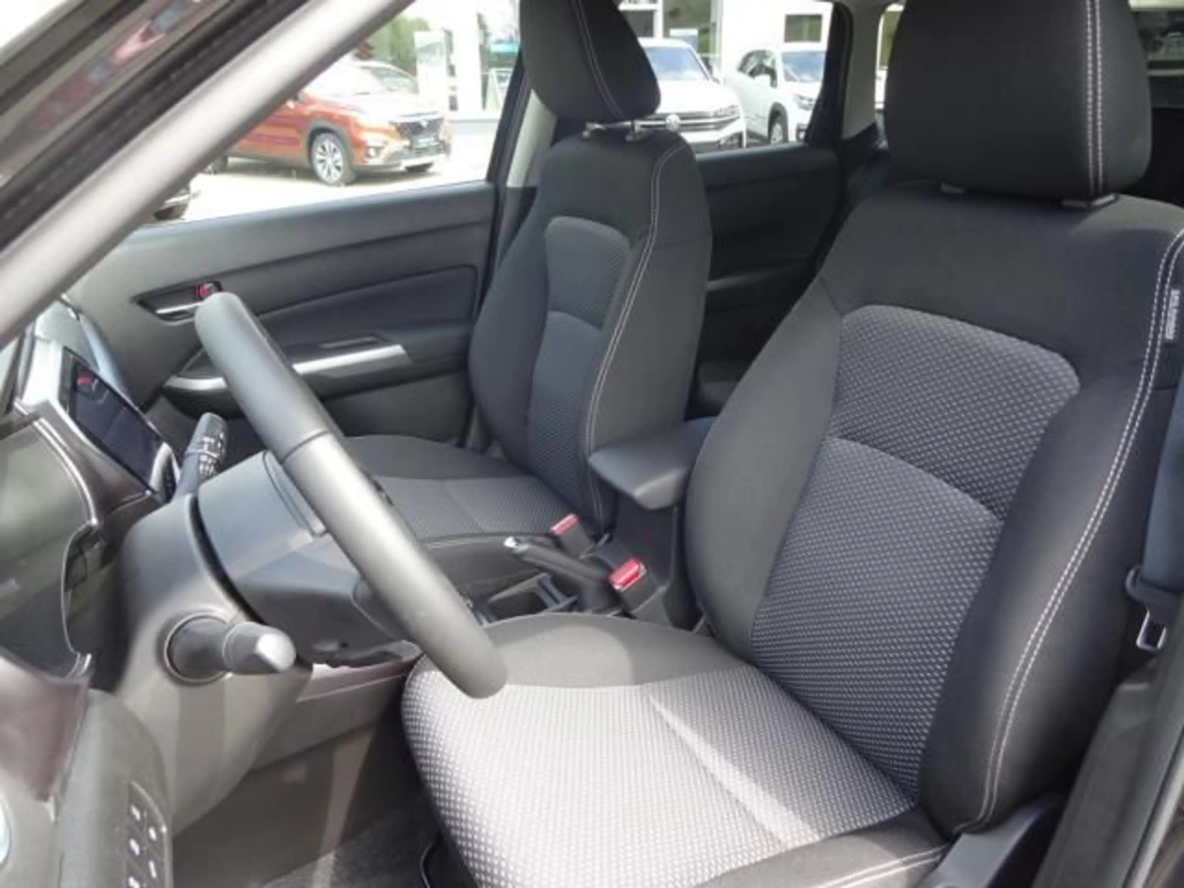 Suzuki Vitara VITARA 1.4 BOOSTERJET ALLGRIP COMFORT NAVI SHZ — photo 9
