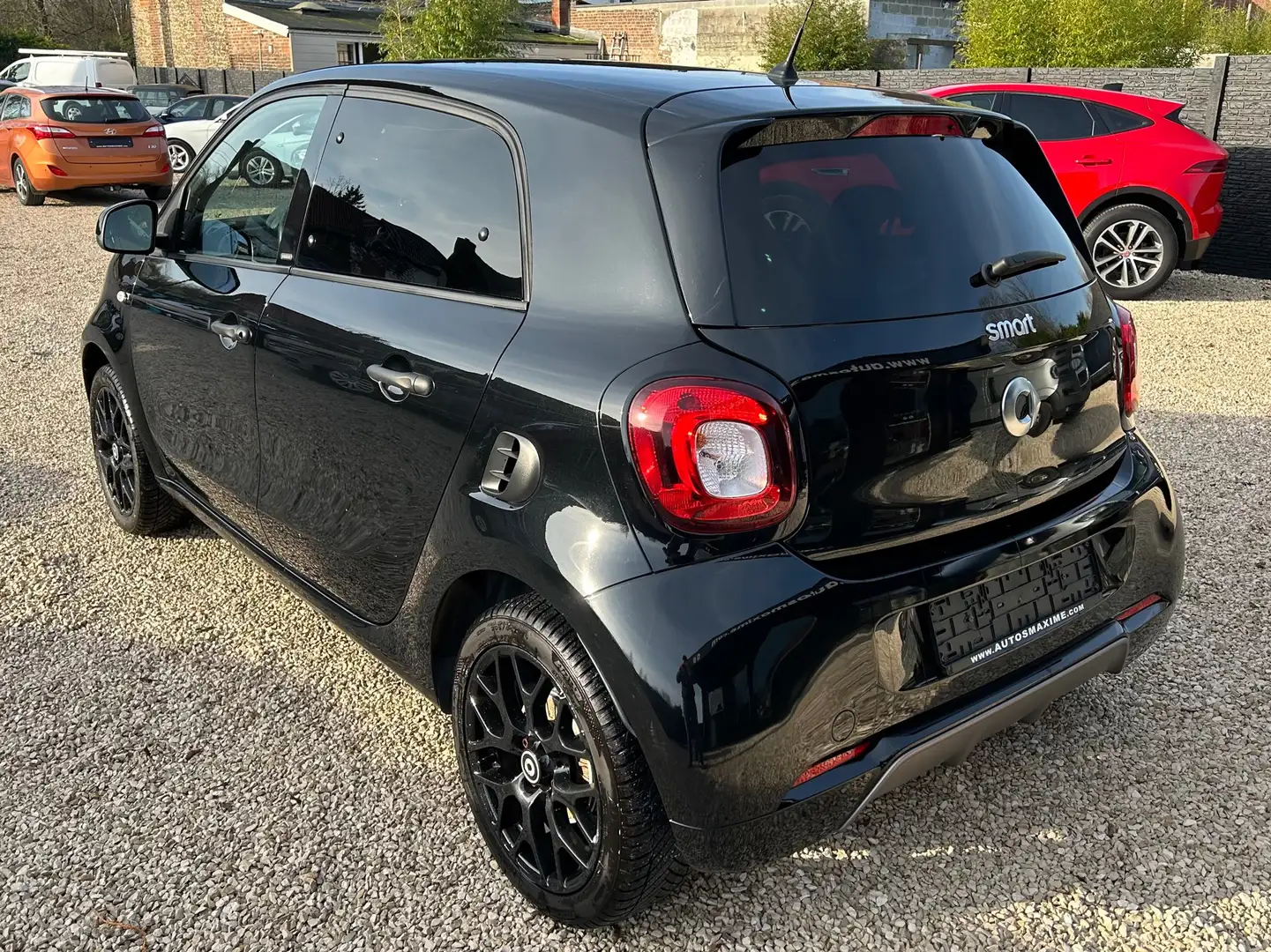 smart forFour 1.0i / 5 PORTES / FULL BLACK / EURO 6 / GARANTIES Black - 2