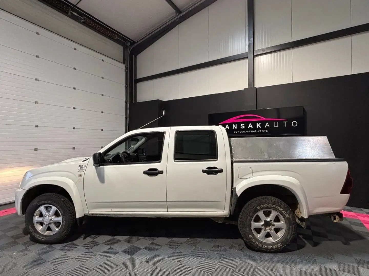 Isuzu D-Max 2.5 4WD CREW CAB L Blanc - 2