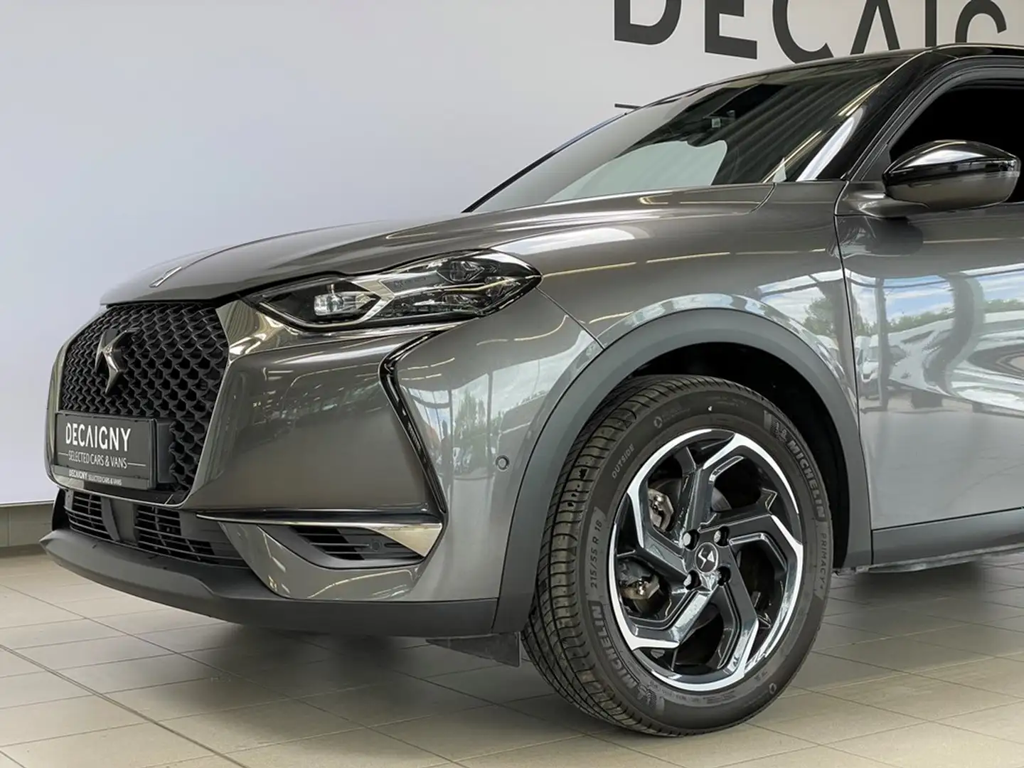 DS Automobiles DS 3 Crossback 1.2 *App Connect*Leder*Camera* Grijs - 2