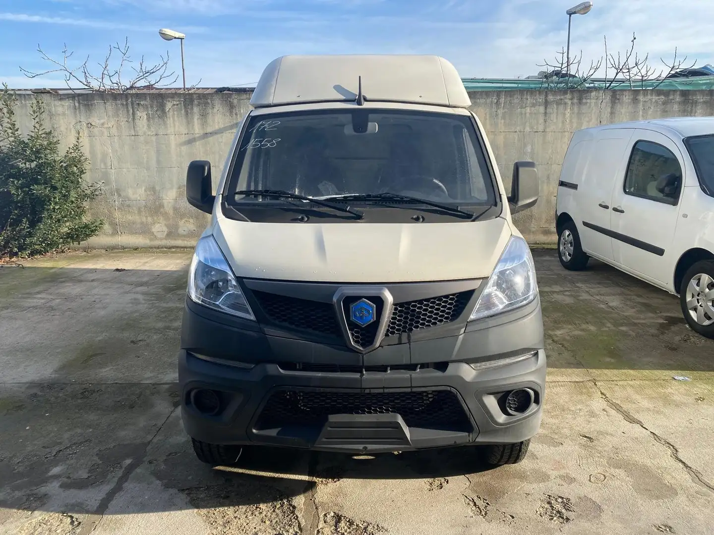 Piaggio Porter PORTER CHASSIS PASSO 3.070 GPL L.R. PLUS WHITE Blanco - 2