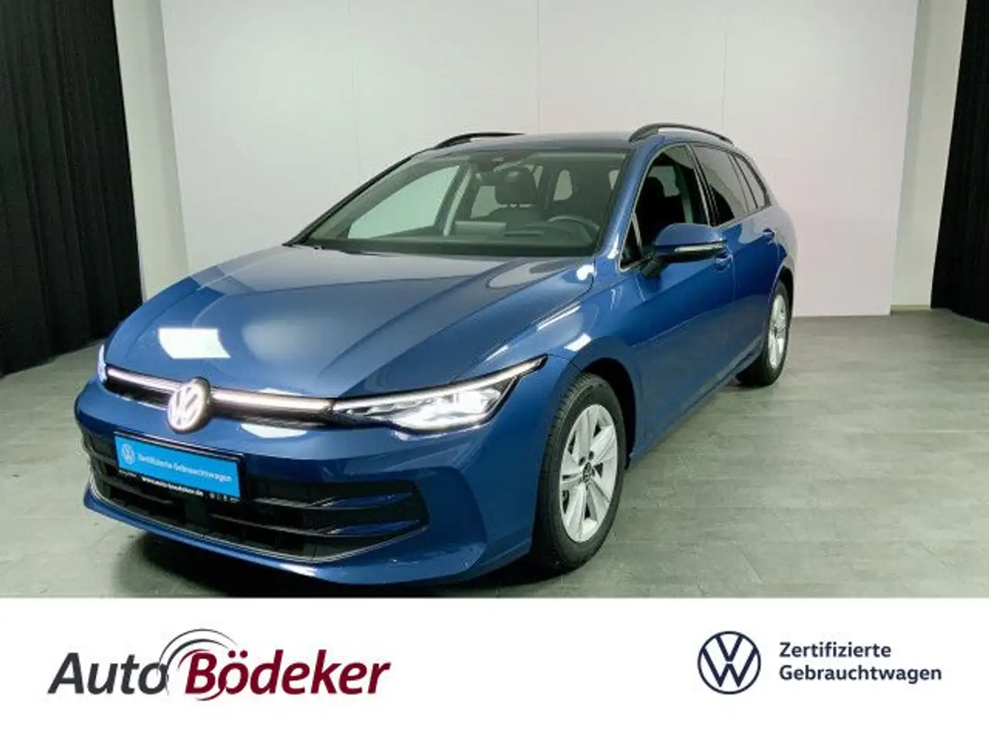 Volkswagen Golf Variant 1.5 l eTSI DSG Life Garantie b. Navi Blau - 1