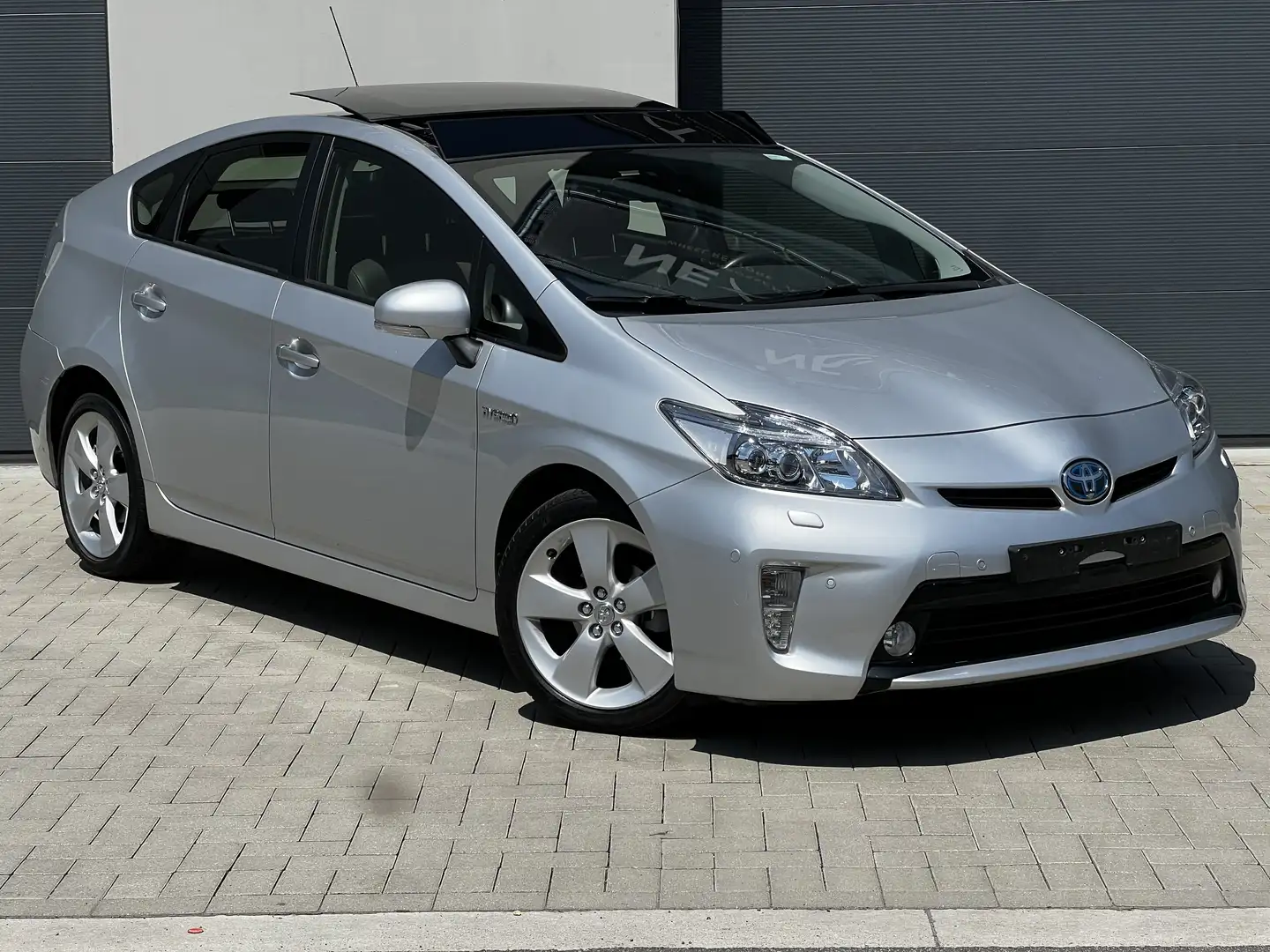 Toyota Prius speciaal paket//executive pakket// 1jaar garantie Zilver - 1