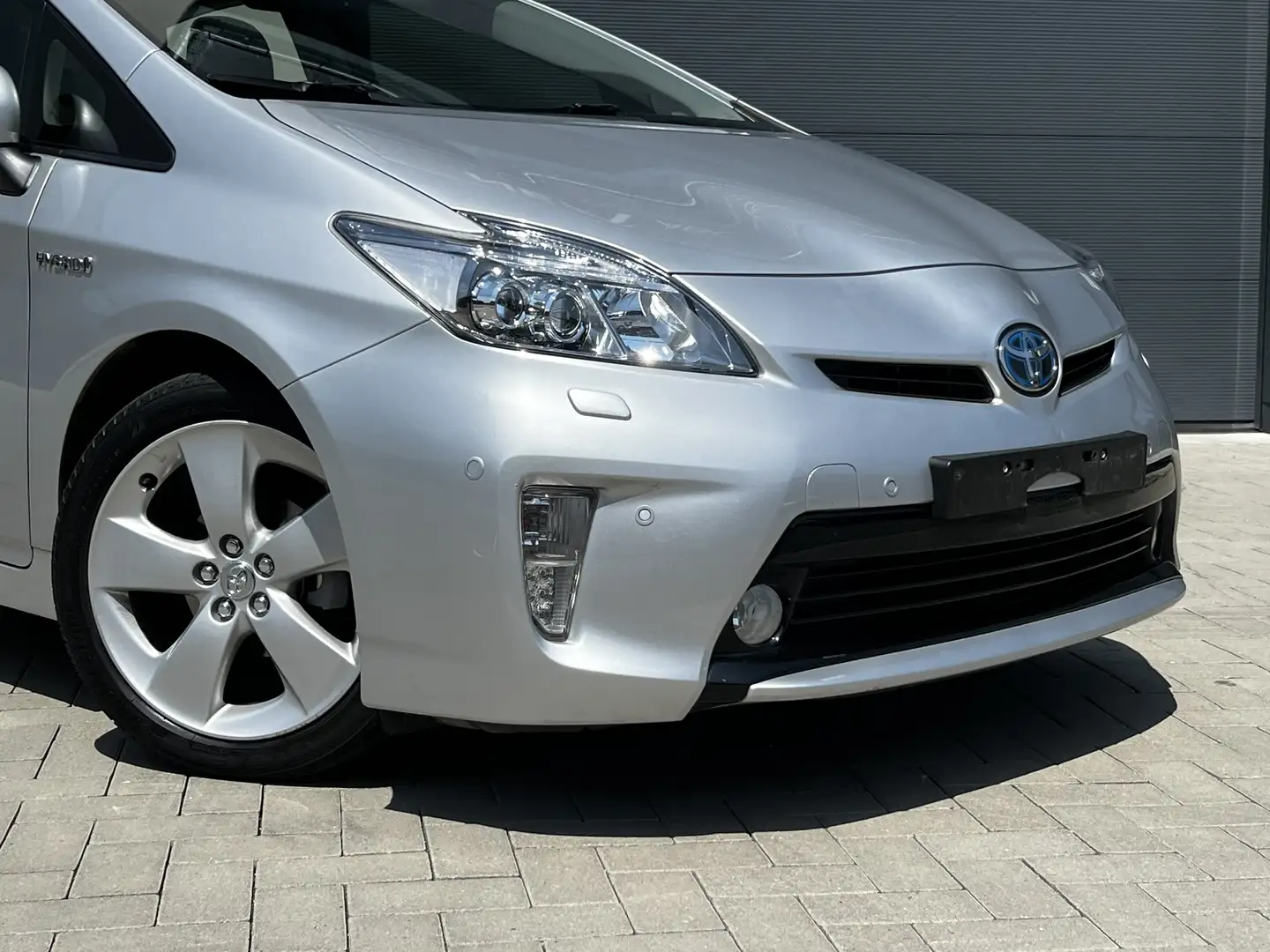 Toyota Prius speciaal paket//executive pakket// 1jaar garantie Zilver - 2