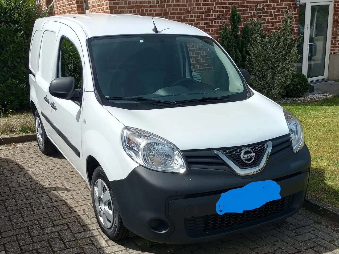 Nissan NV250 L1 NV250 DCI 95 MADE IN FRANCE 2 PLACES Blanc - 1