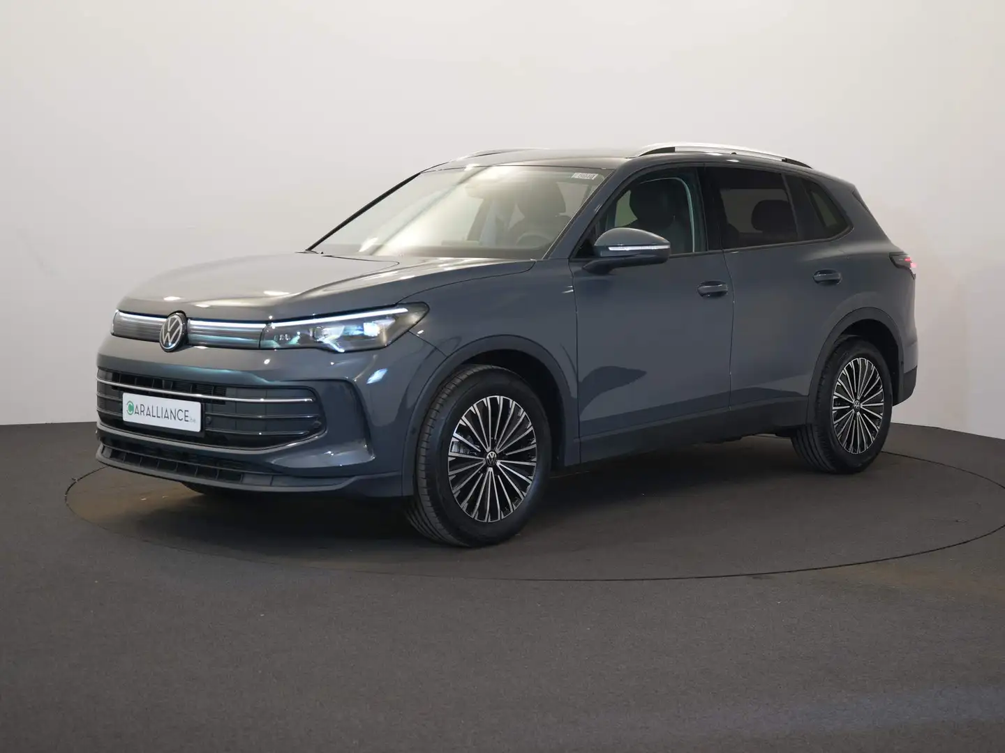 Volkswagen Tiguan LIFE   2.0TDI DSG|Ready4Discover|ATR|JA18 Noir - 1