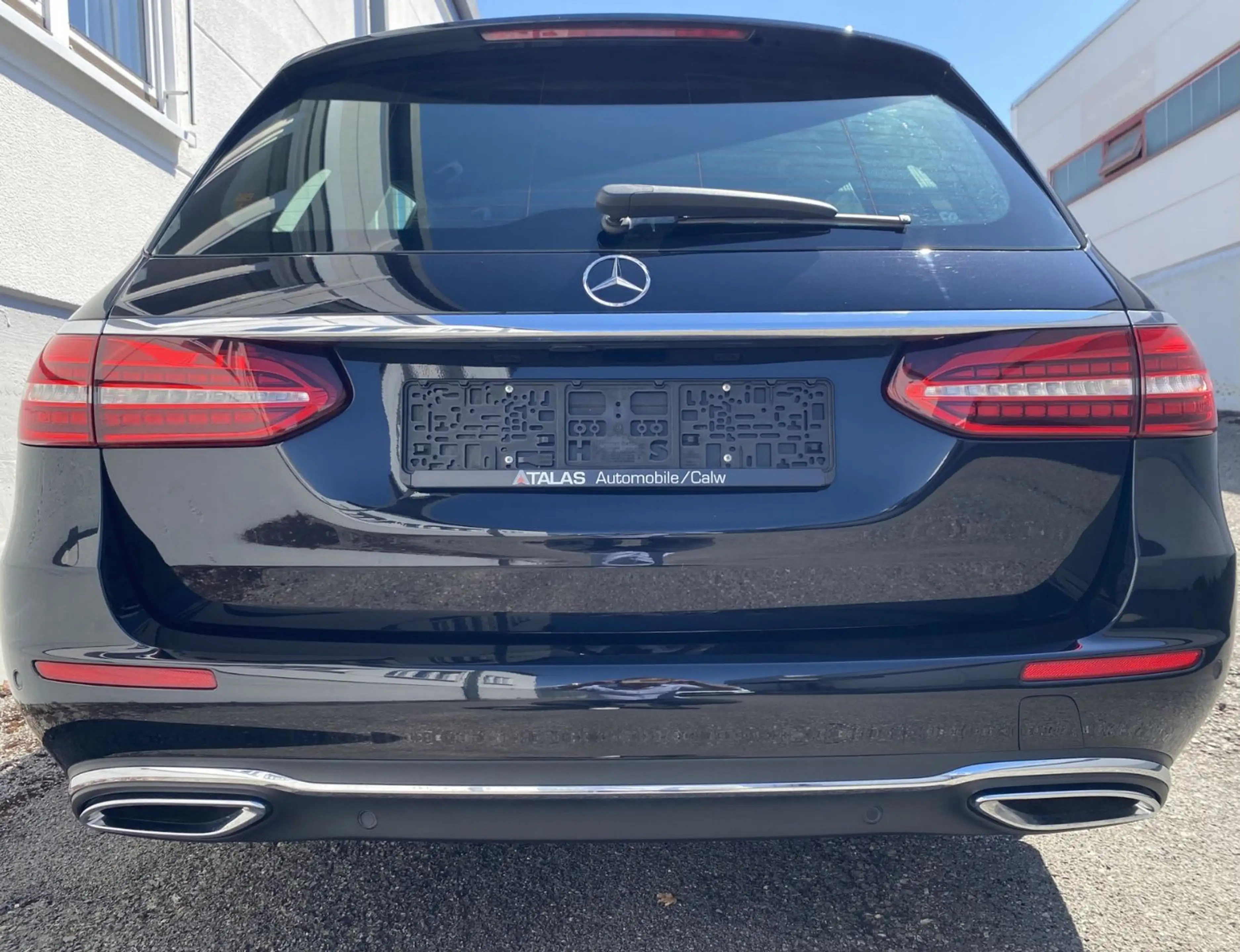 Mercedes-Benz E 220 d T Avantgarde*Kamera-LED-Ambition* — photo 8