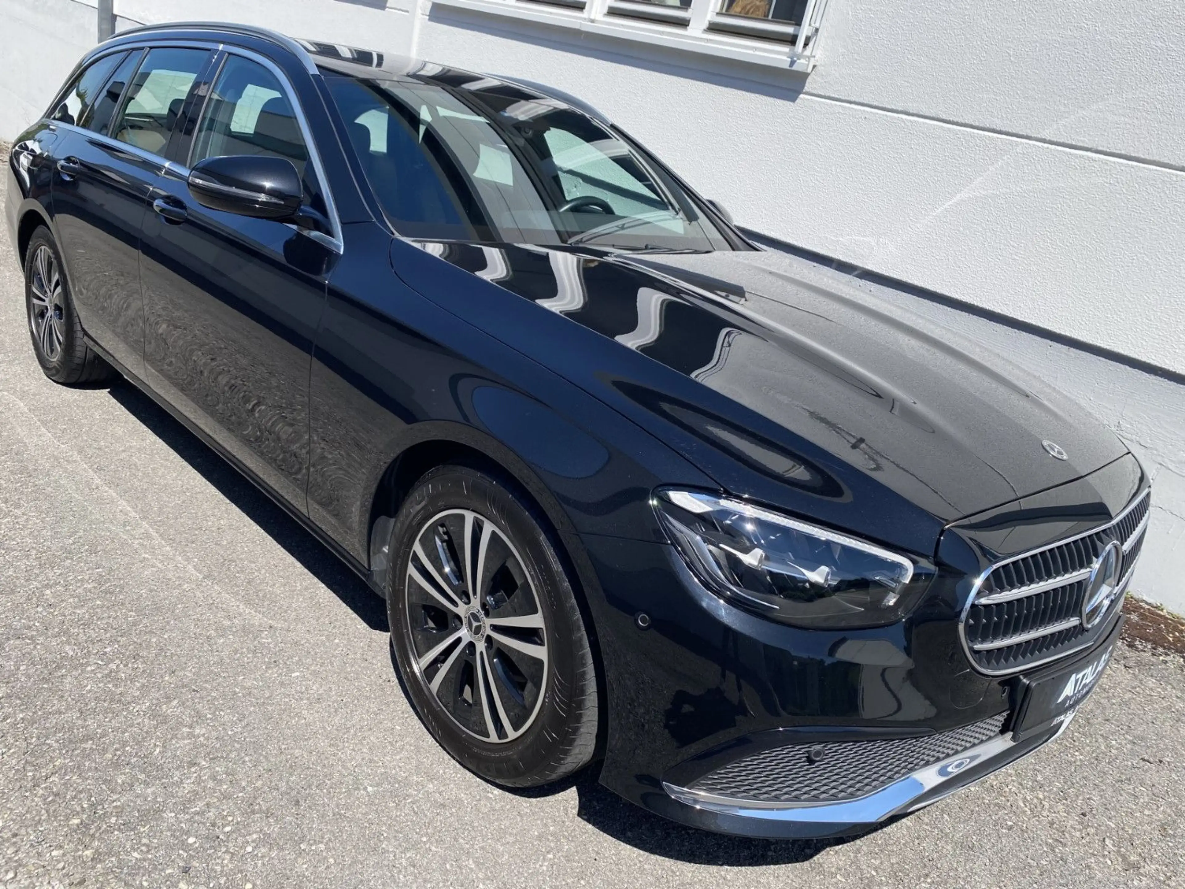 Mercedes-Benz E 220 d T Avantgarde*Kamera-LED-Ambition*