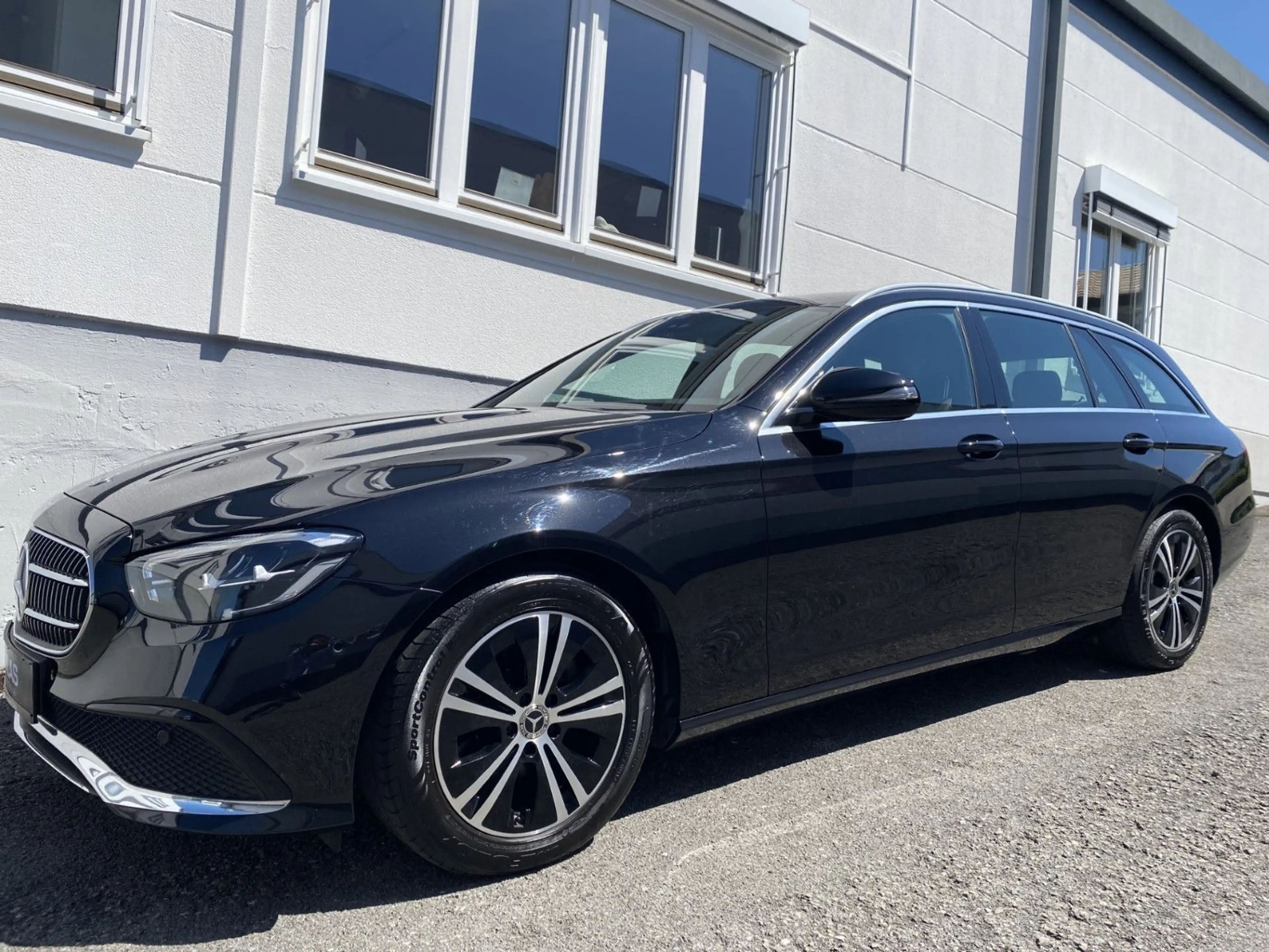 Mercedes-Benz E 220 d T Avantgarde*Kamera-LED-Ambition* — photo 5