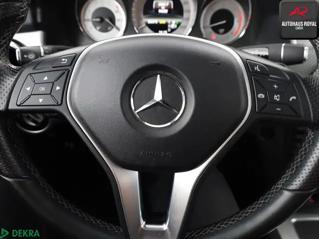 Mercedes-Benz GLK view 10
