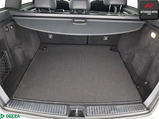Mercedes-Benz GLK view 15