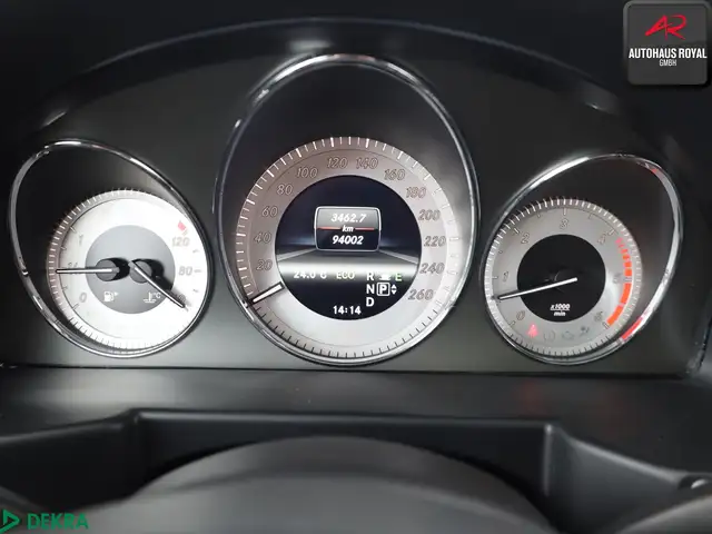 Mercedes-Benz GLK view 12