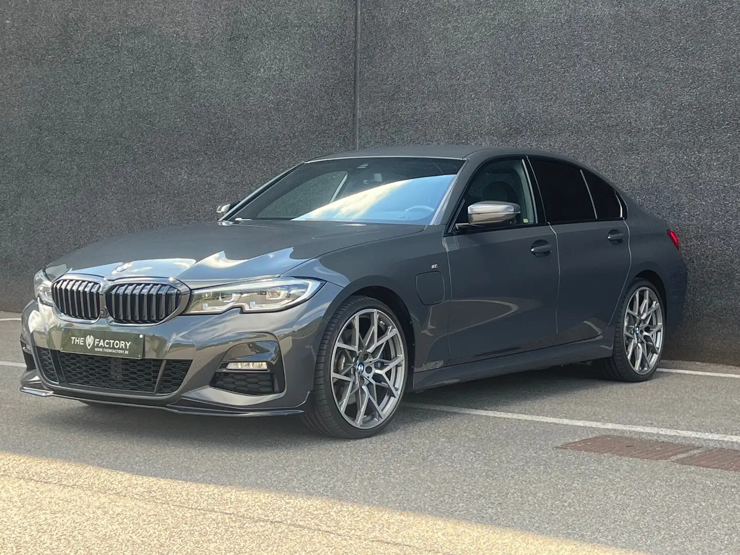 BMW 330 e - M Pack - Harman - Headup - trekhaak - 1ste eig Grigio - 1
