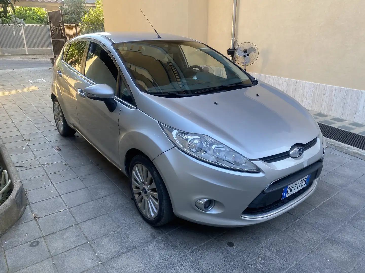 Ford Fiesta 5p 1.2 16v Titanium 82cv - 2