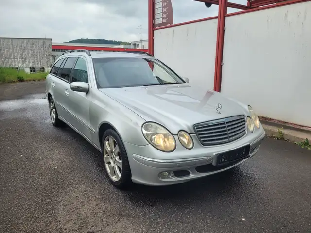 Mercedes-Benz E 200 E 200 T Elegance