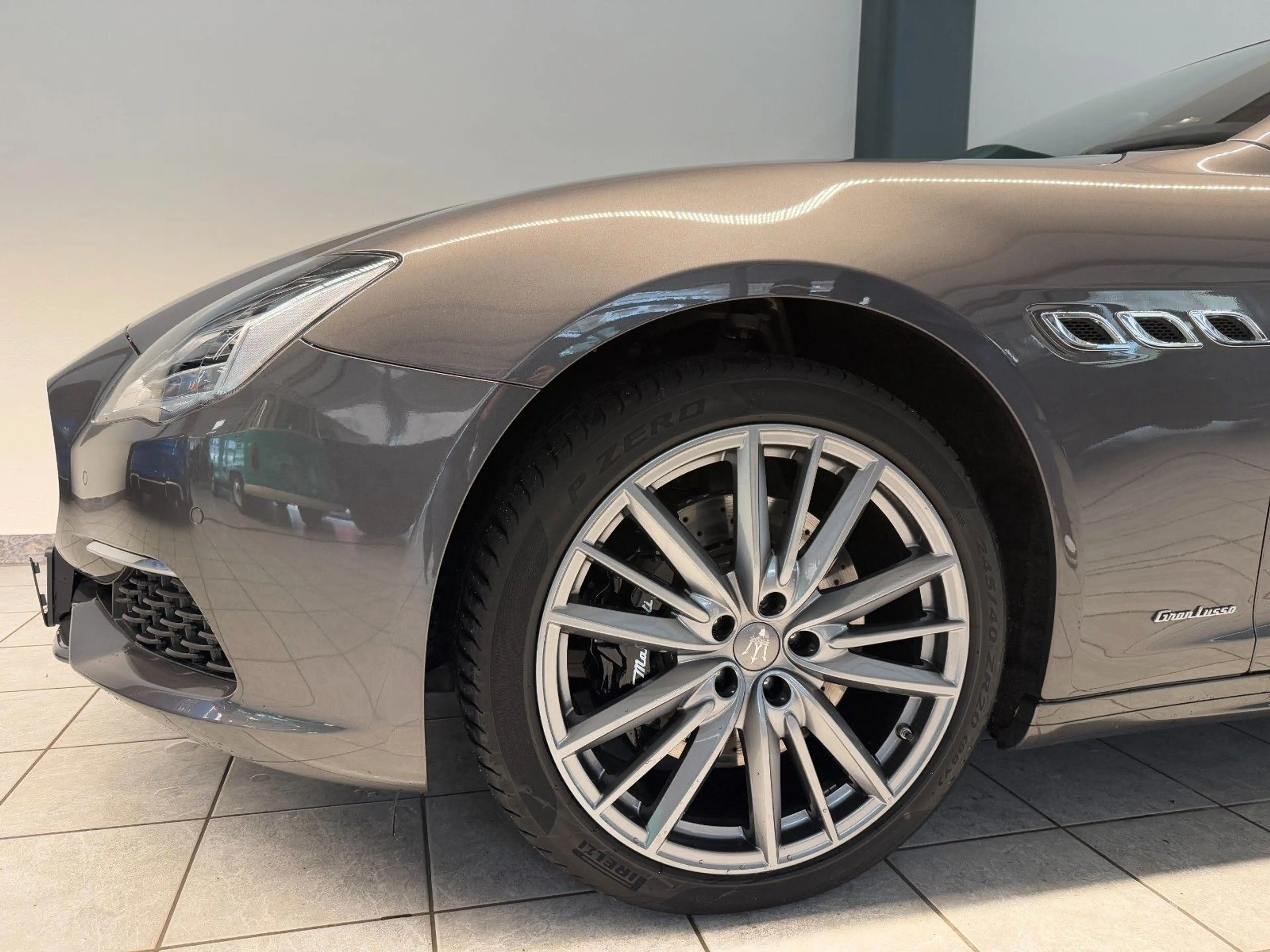 Maserati Quattroporte GranLusso Diesel S-Close 360° Skyho — photo 7