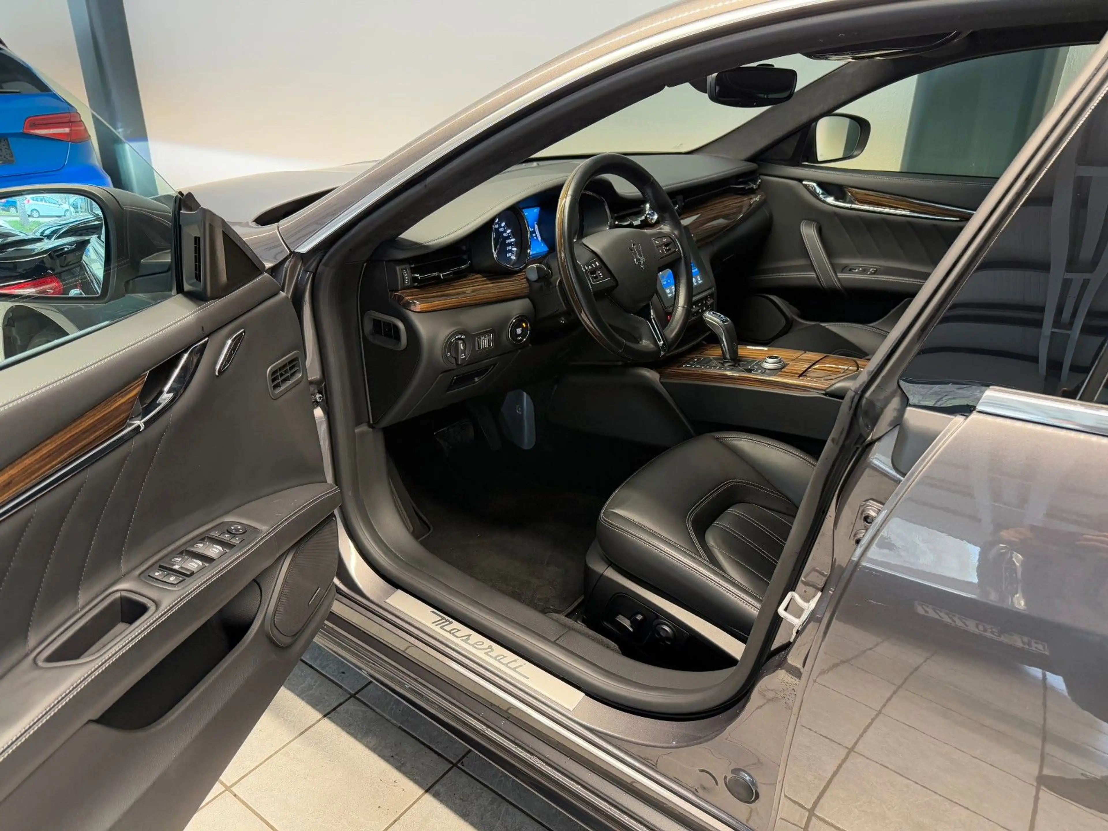 Maserati Quattroporte GranLusso Diesel S-Close 360° Skyho — photo 8
