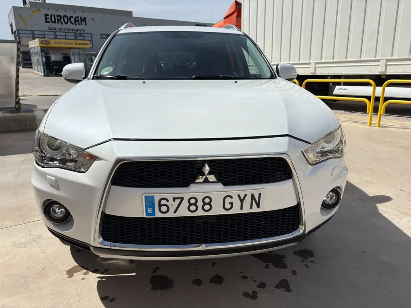 Mitsubishi Outlander 2.2 DI-D TC-SST Kaiteki Blanc - 2
