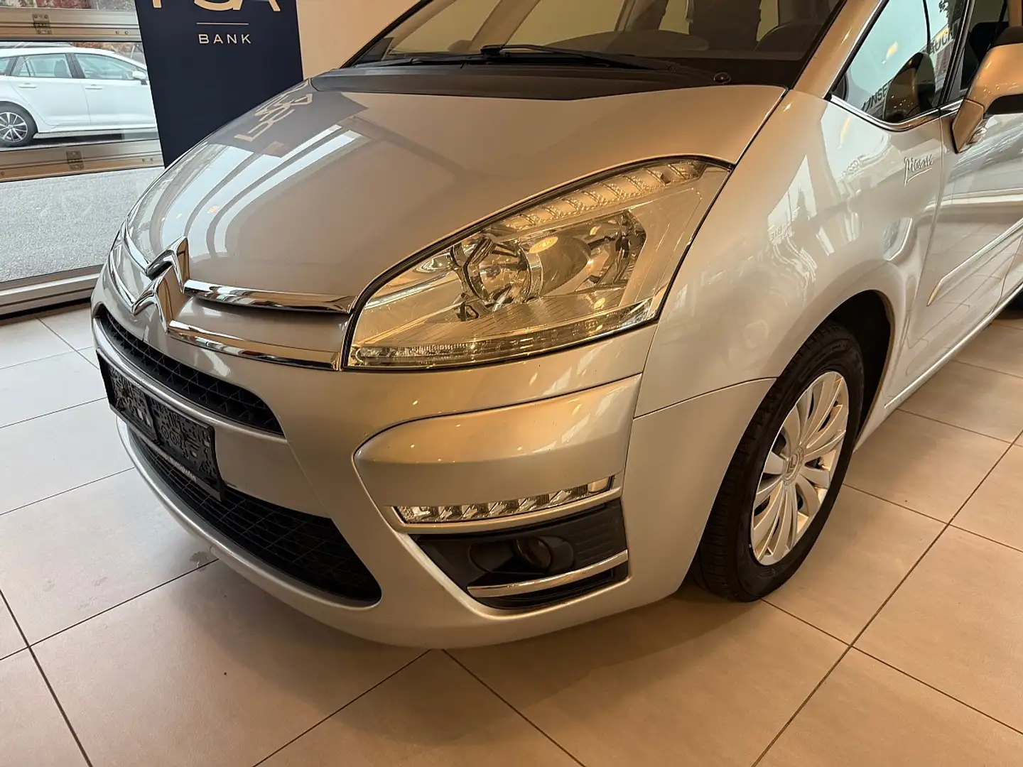 Citroen C4 Picasso HDi 110 Jubiläums Collection Argent - 2