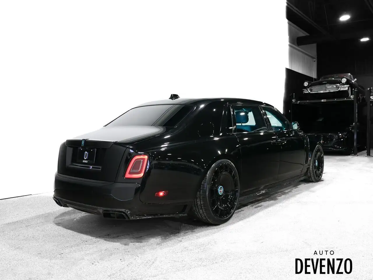 Rolls-Royce Phantom снимка Rolls-Royce Phantom