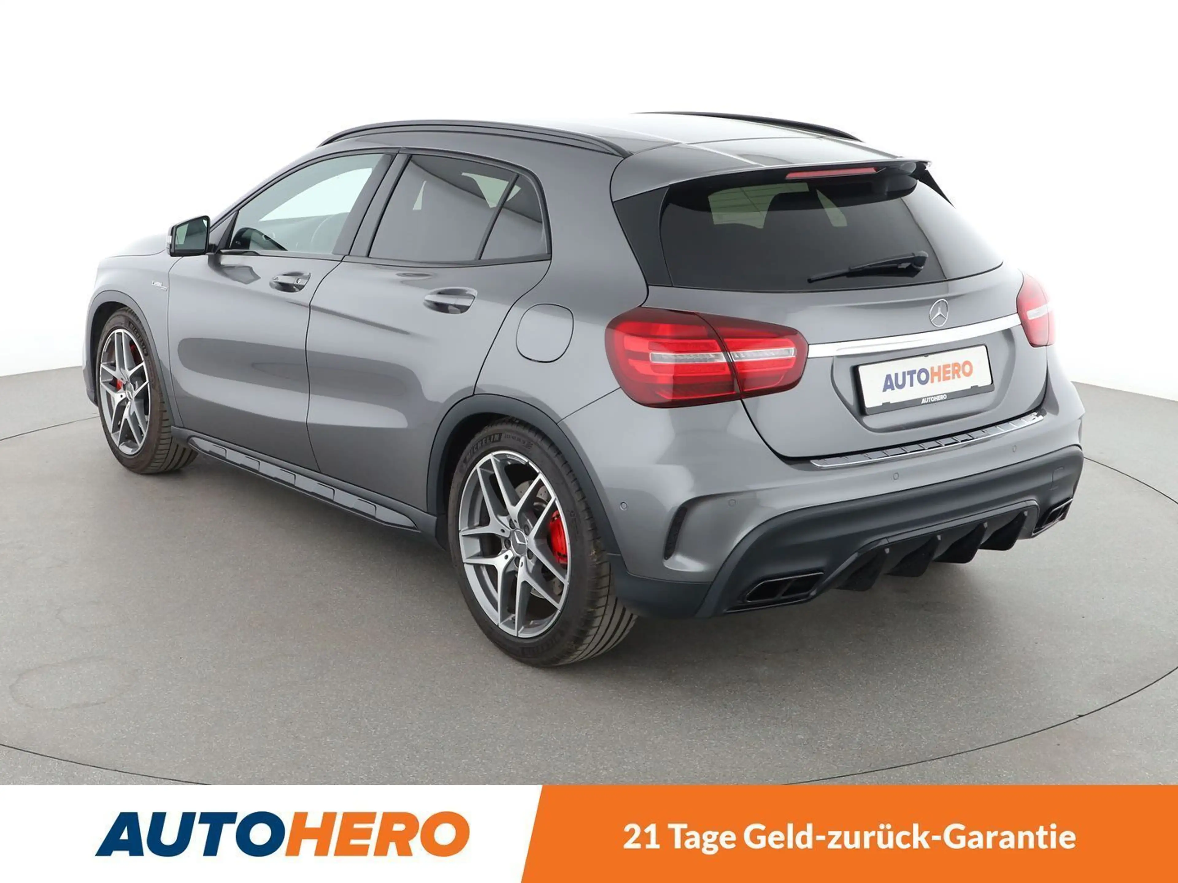 Mercedes-Benz GLA 45 AMG GLA 45 AMG 4Matic Aut.*360CAM*NAVI*LED*HK*SHZ*PDC* — photo 4