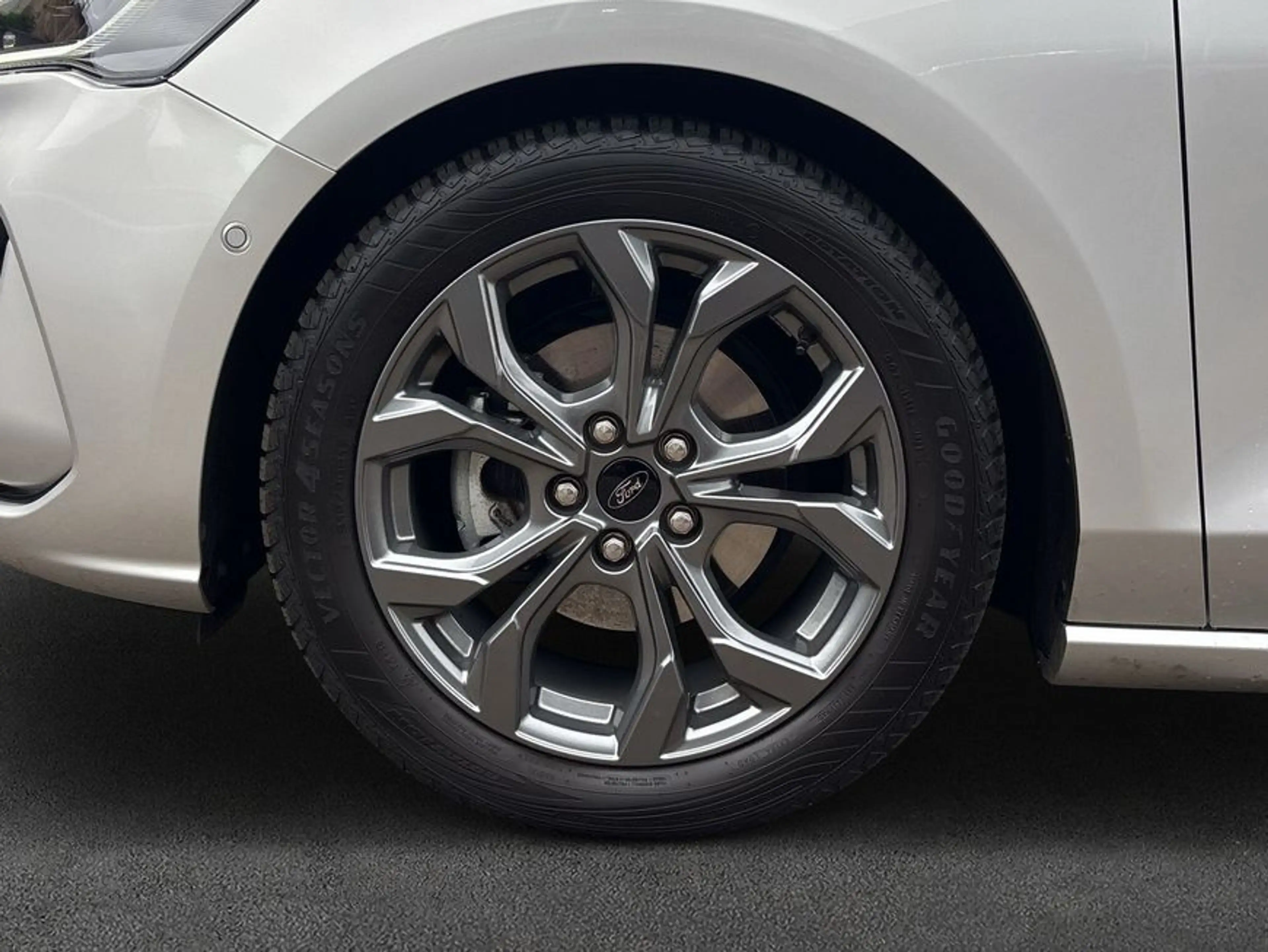 Ford Focus Turnier 1.5 EcoBlue Start-Stopp-System Aut. — photo 5