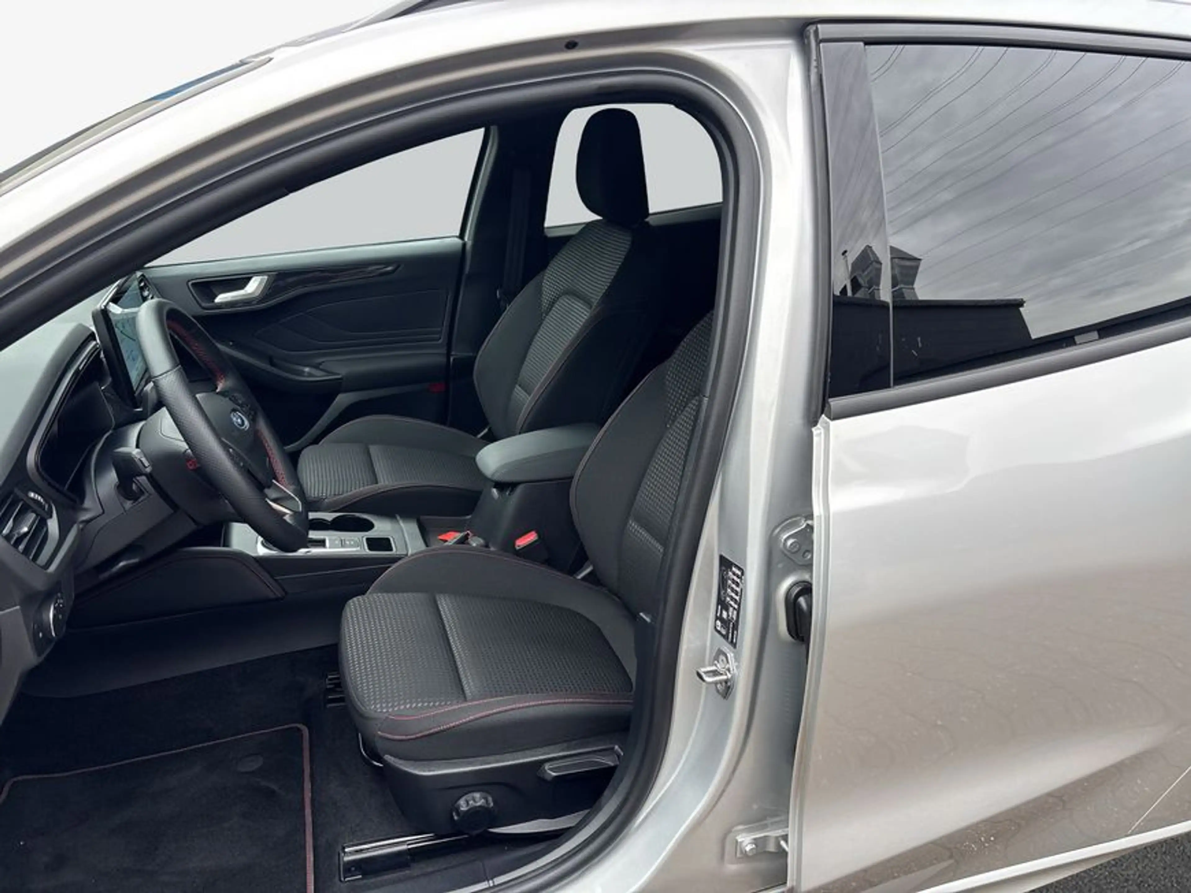 Ford Focus Turnier 1.5 EcoBlue Start-Stopp-System Aut. — photo 8