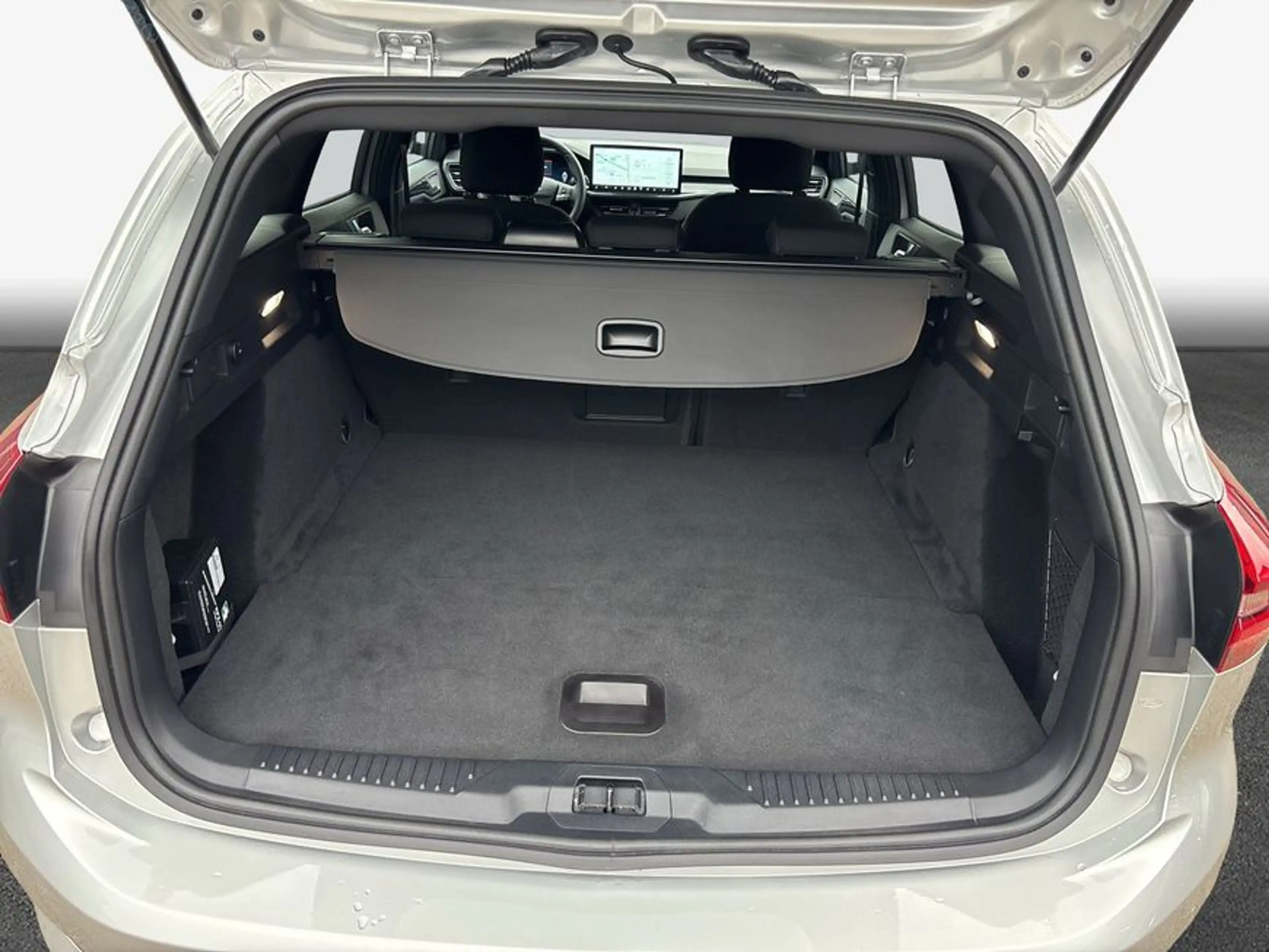 Ford Focus Turnier 1.5 EcoBlue Start-Stopp-System Aut. — photo 6