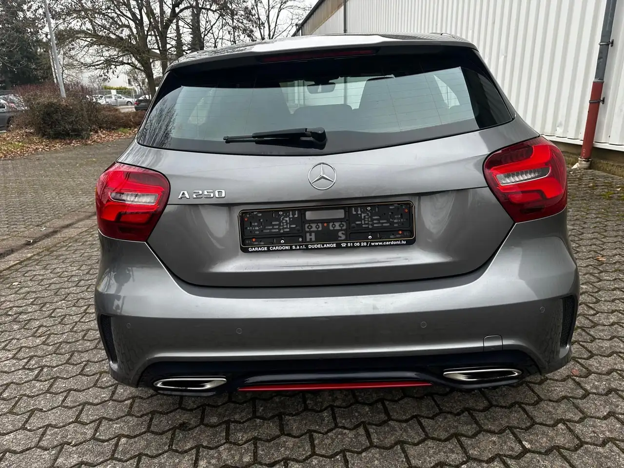 Mercedes-Benz A 250 Citadine 5 portes — photo 4 sur 18